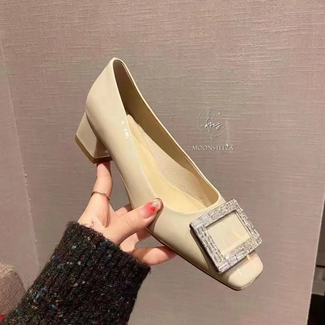 質感方鑽軟漆皮低跟鞋