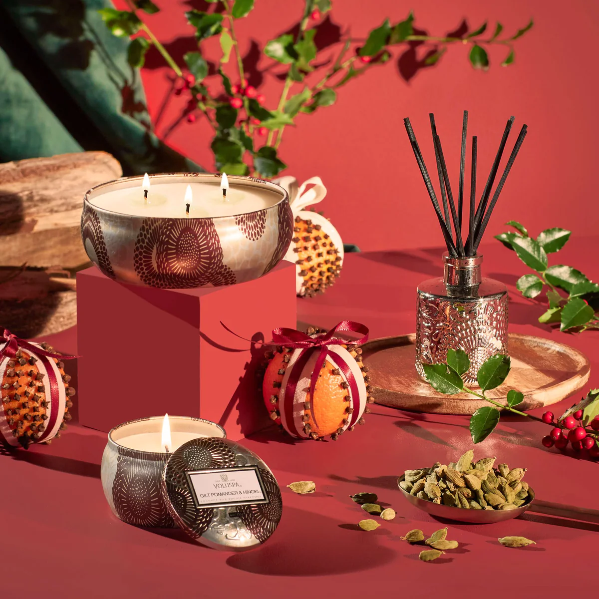 Gilt Pomander & HinokiI 金耀檜木 香氛蠟燭 - Voluspa