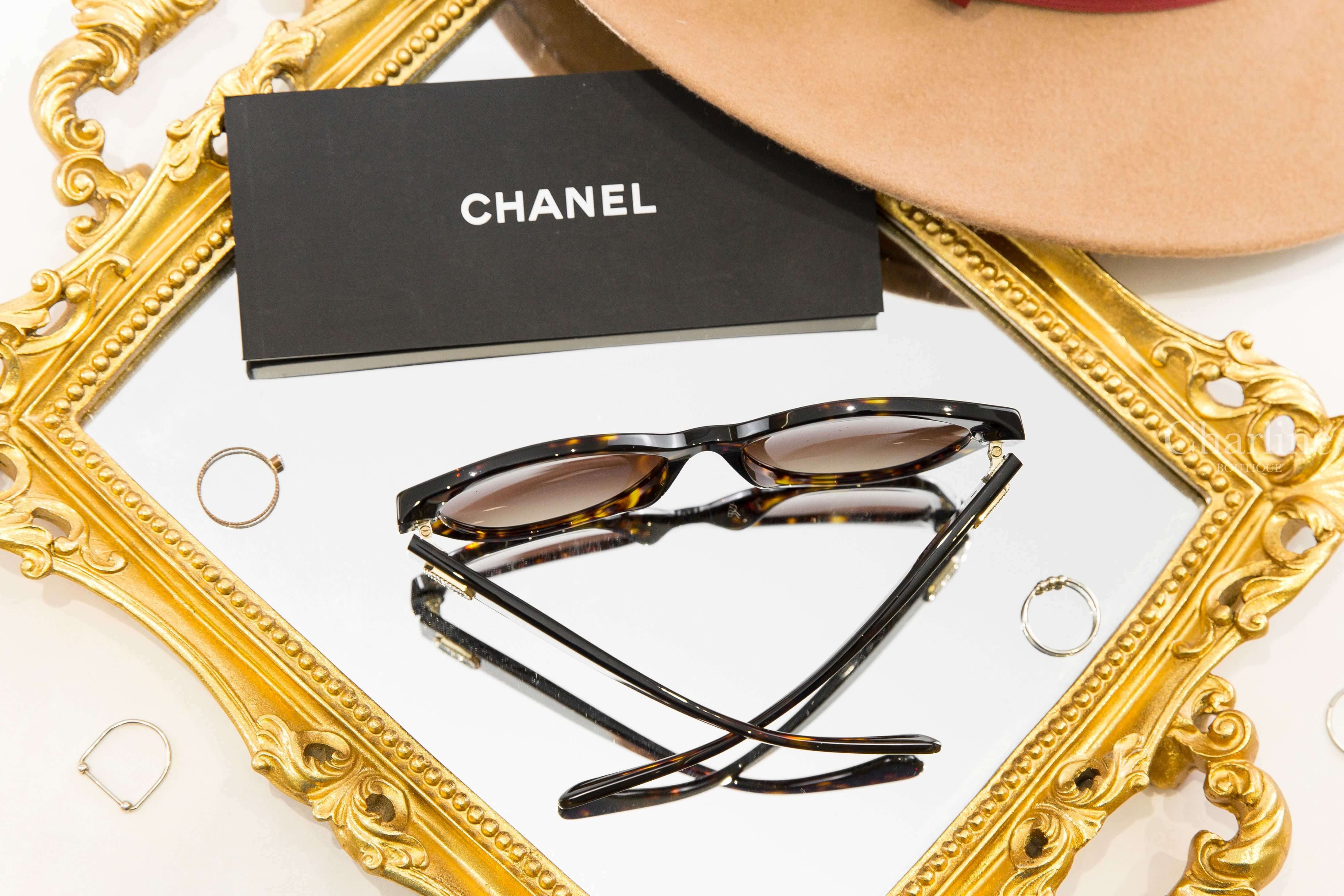 Chanel Butterfly Sunglasses 深棕色玳瑁蝴蝶型棕色漸層鏡片側邊金色方框CC太陽眼鏡-Charline Boutique 精品代購