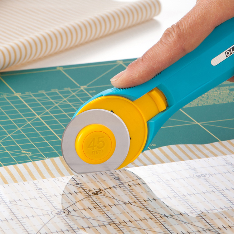 【OLFA】RTY-2C 滾輪式45mm切割布刀