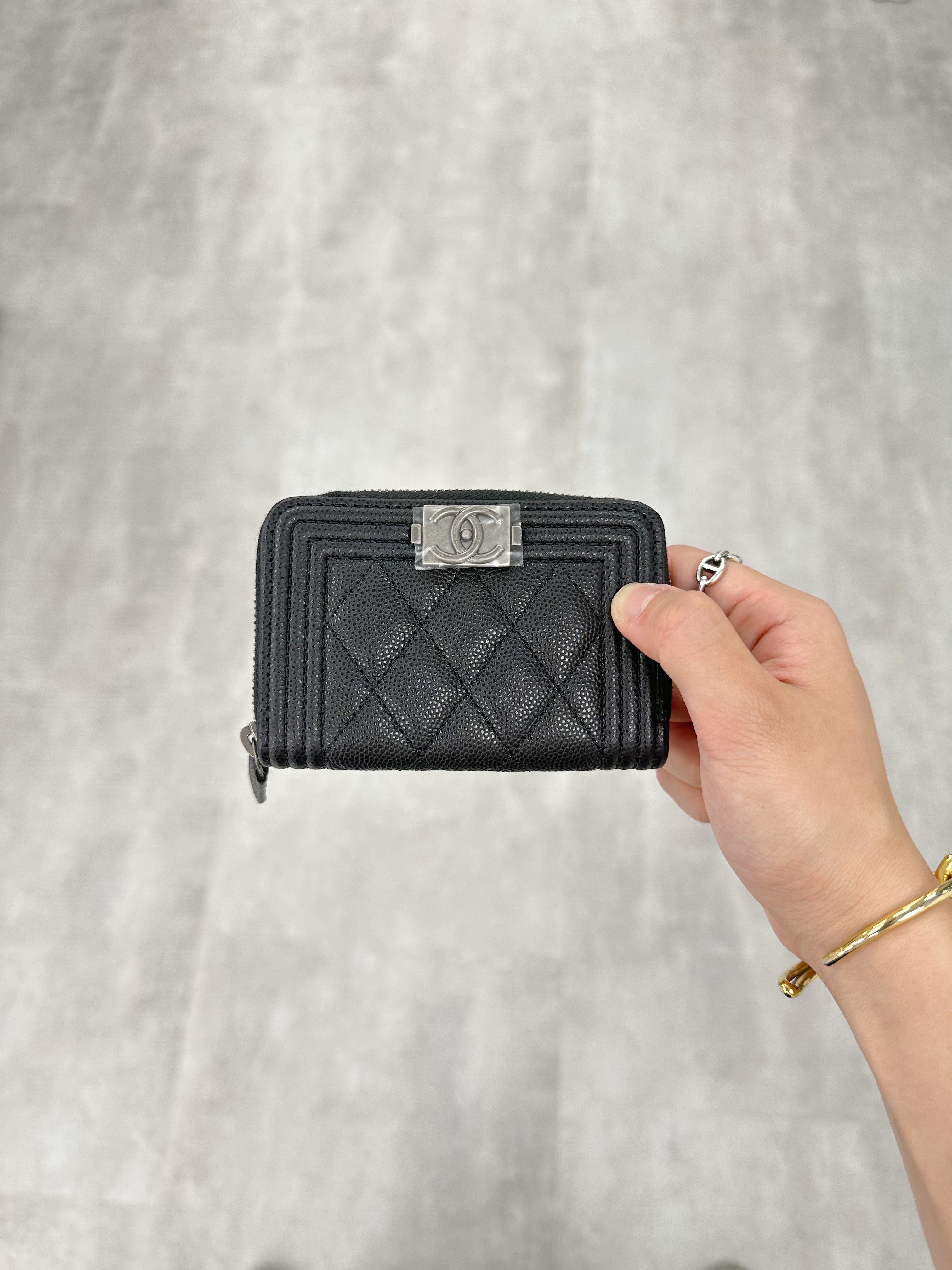 Boy Chanel Zipped Card Holder (A80602)