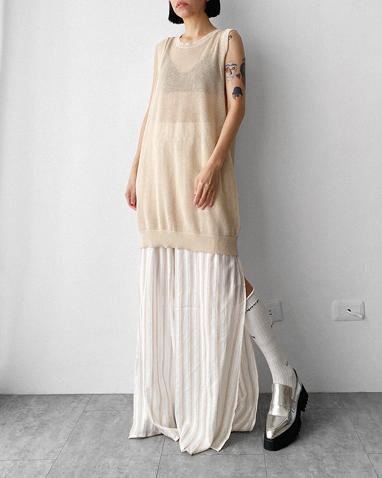 MFD-2311 鏤空勾織長上衣 ᴋʜᴀᴋɪ