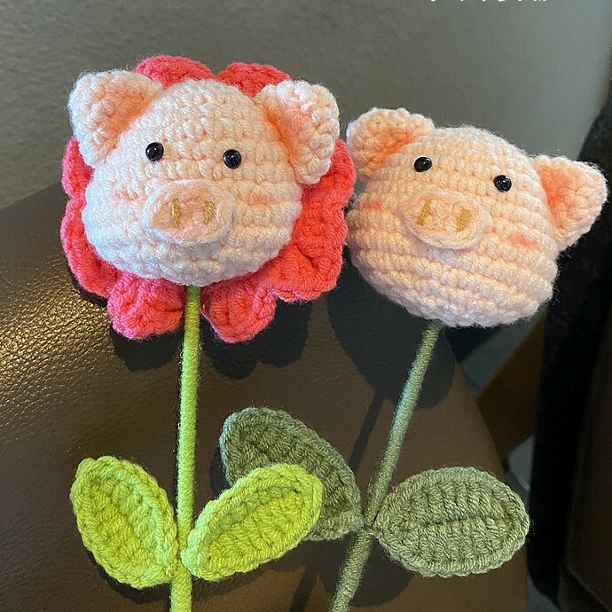 《2192》超Q 粉紅開花小豬手工編織花(單支)