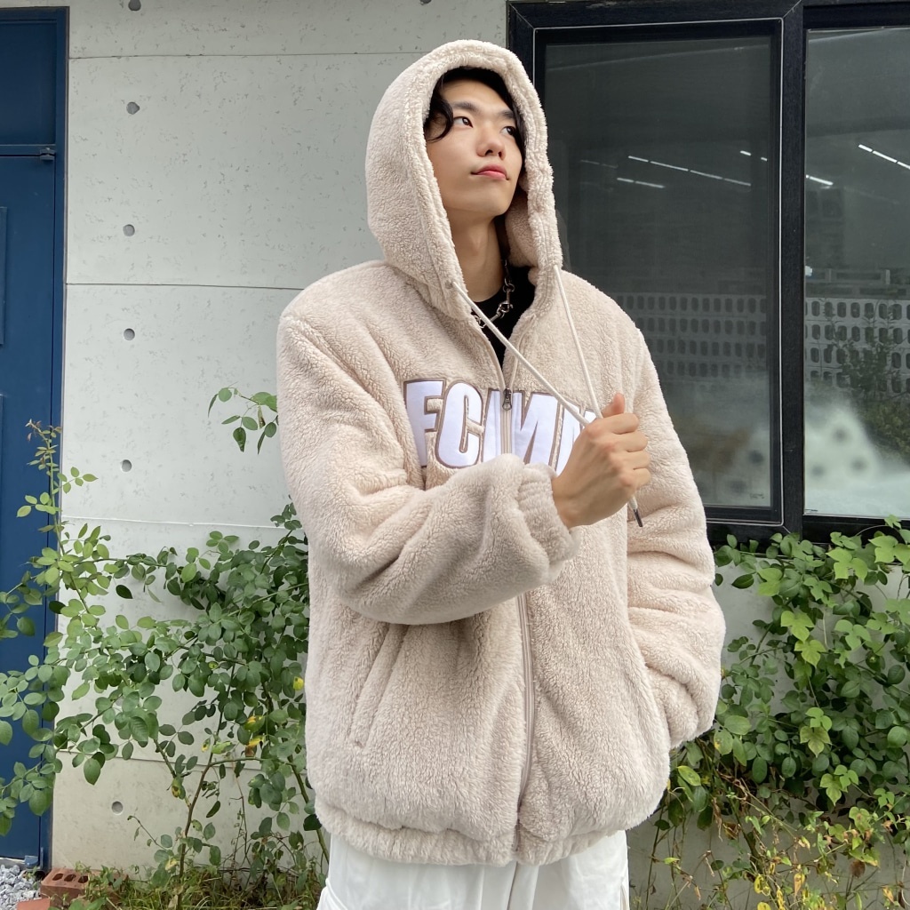 #現貨 韓國FCMM 大LOGO絨毛寶寶外套