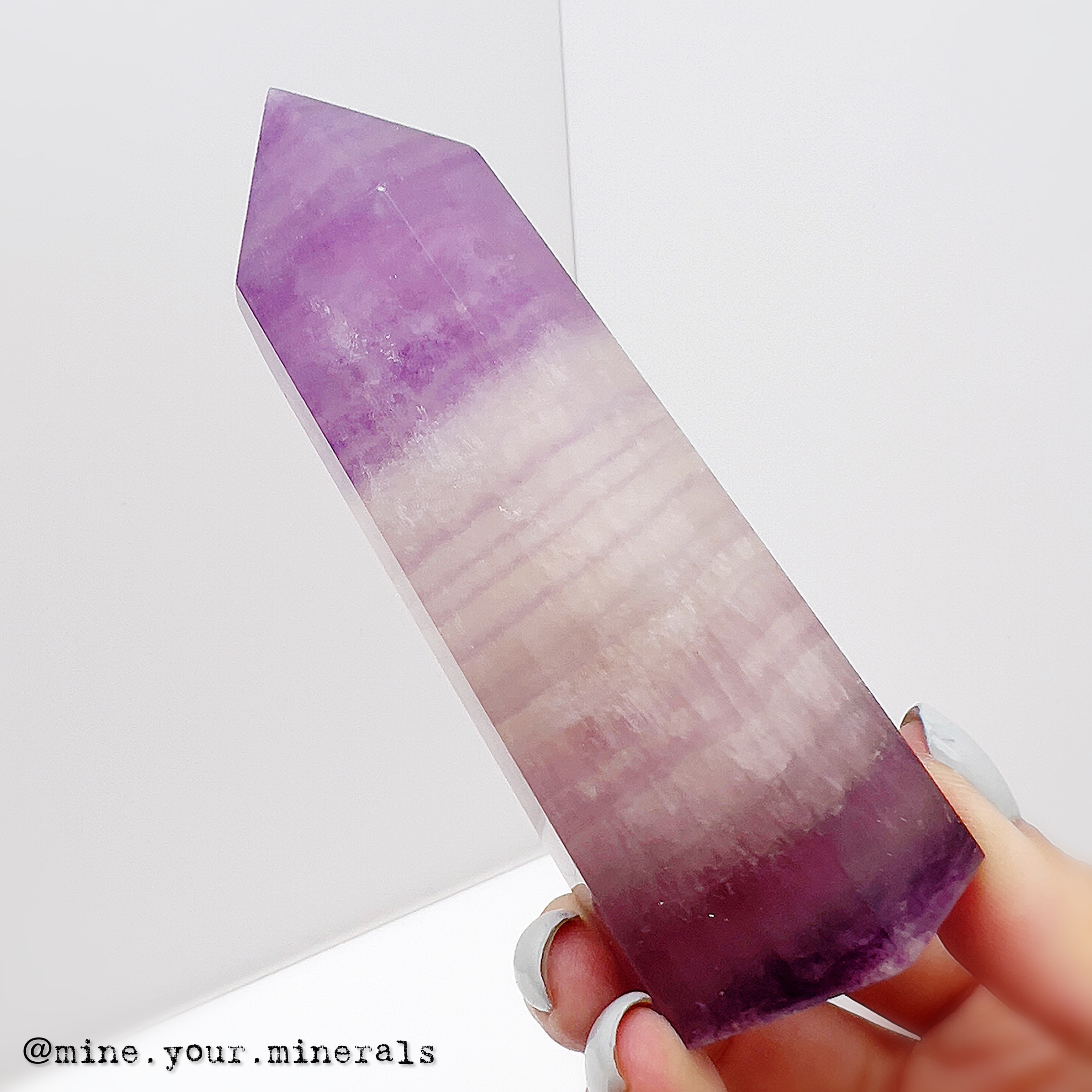 彩虹螢石柱