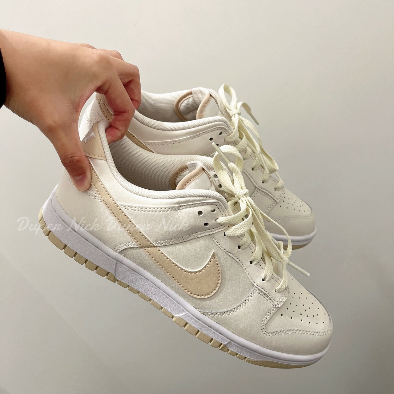 nike dunk bone tan