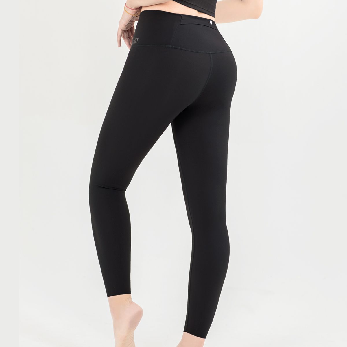 後口袋親膚裸感機能褲 優雅黑