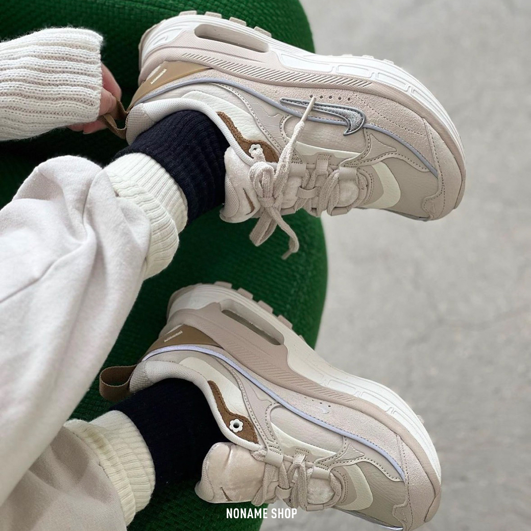 NIKE AIR MAX BLISS 氣墊鞋 燕麥 (女款)