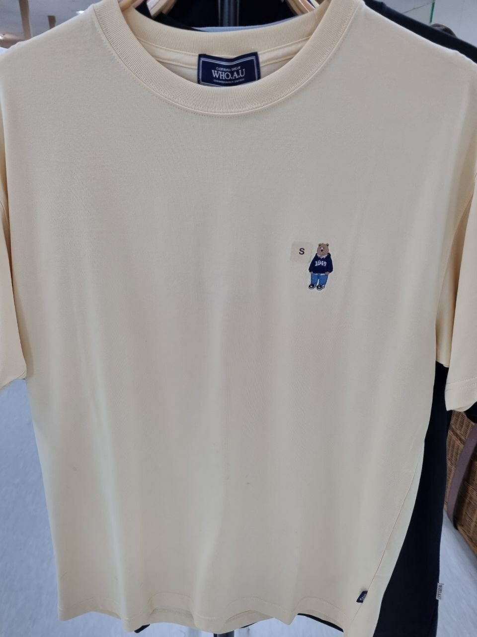 [K] WHO.A.U STEVE EMBROIDERY SHORT SLEEVE TEE LOOSE FIT,YELLOW, WHRAD2311U-01-YELLOW (KWAU668)