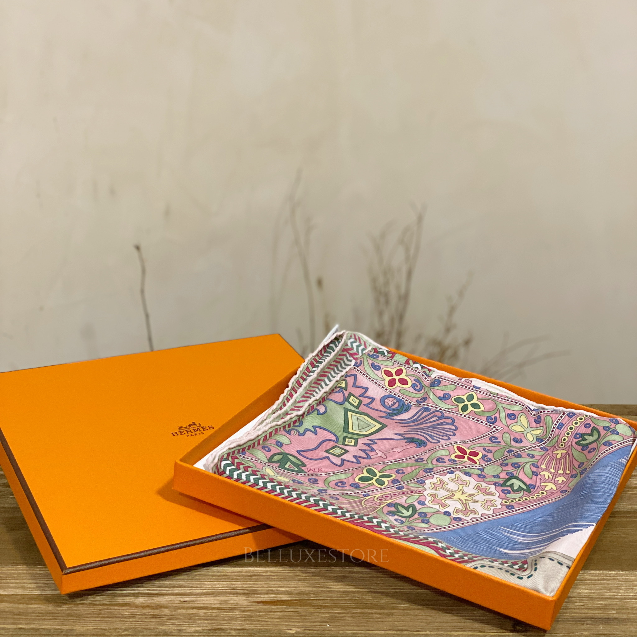 HERMES 25S SCARF 90 IN SILK 703709