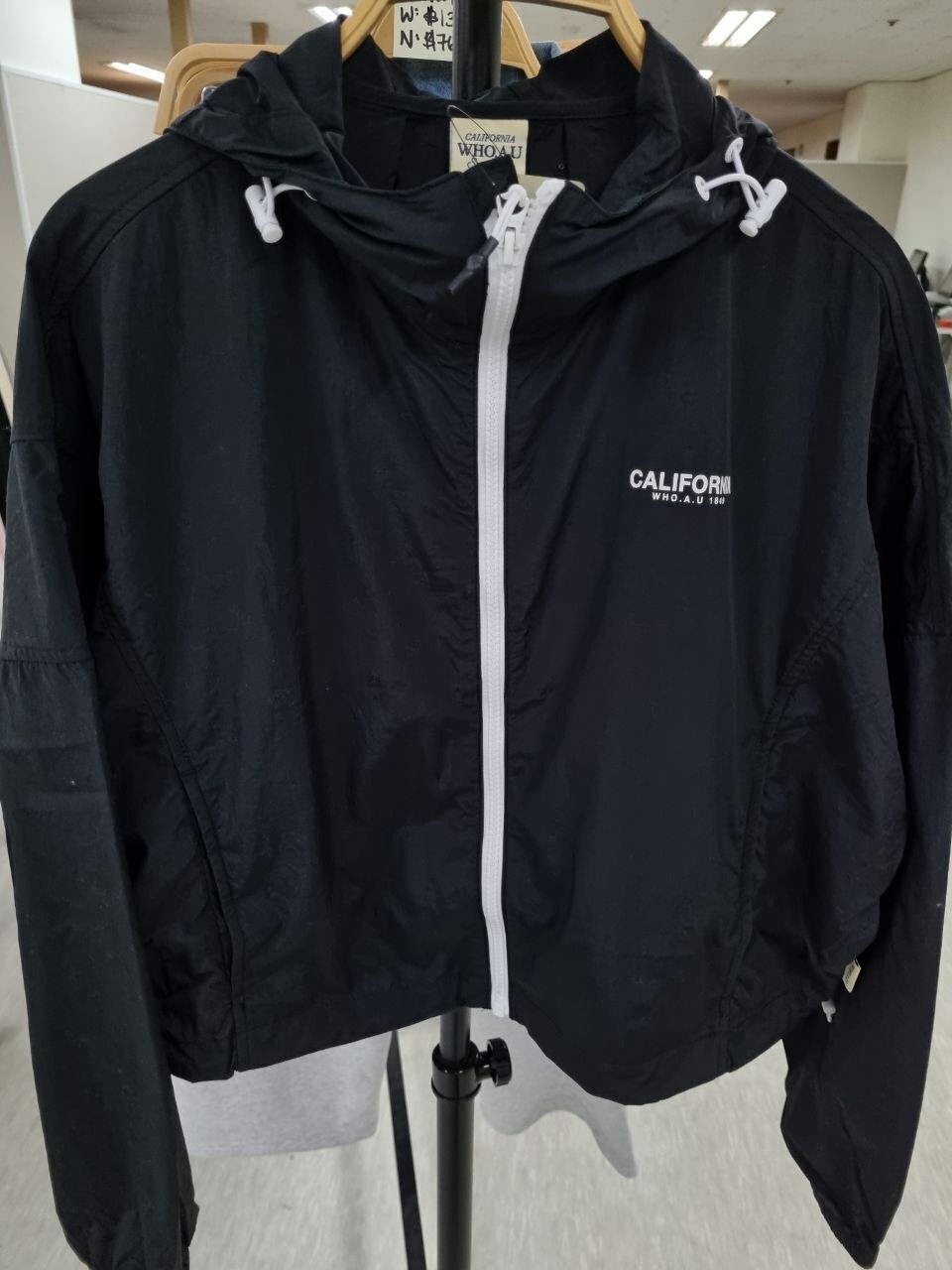 [K] WHO.A.U WOMEN'S LIGHTWEIGHT WINDBREAKER,BLACK, WHJJD2625F-BLACK (KWAU730)