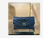 [S] TORY BURCH KIRA CHEVRON CHAIN WALLET,BLACK, 64068-001 (STB362)