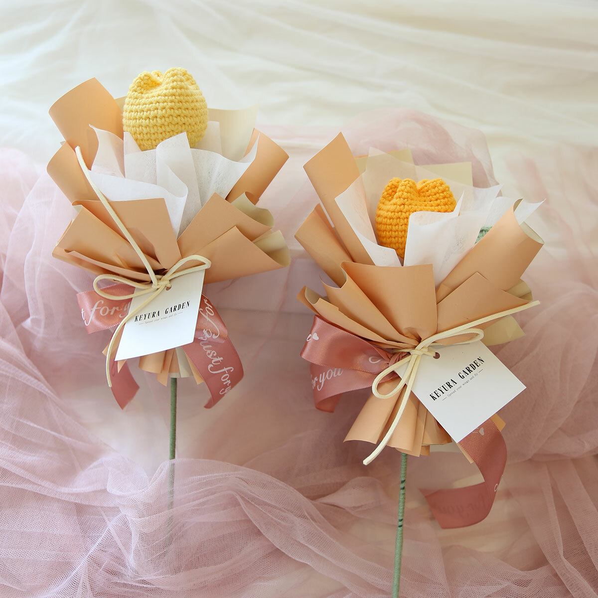 F33｜針織鬱金香單支提袋花束