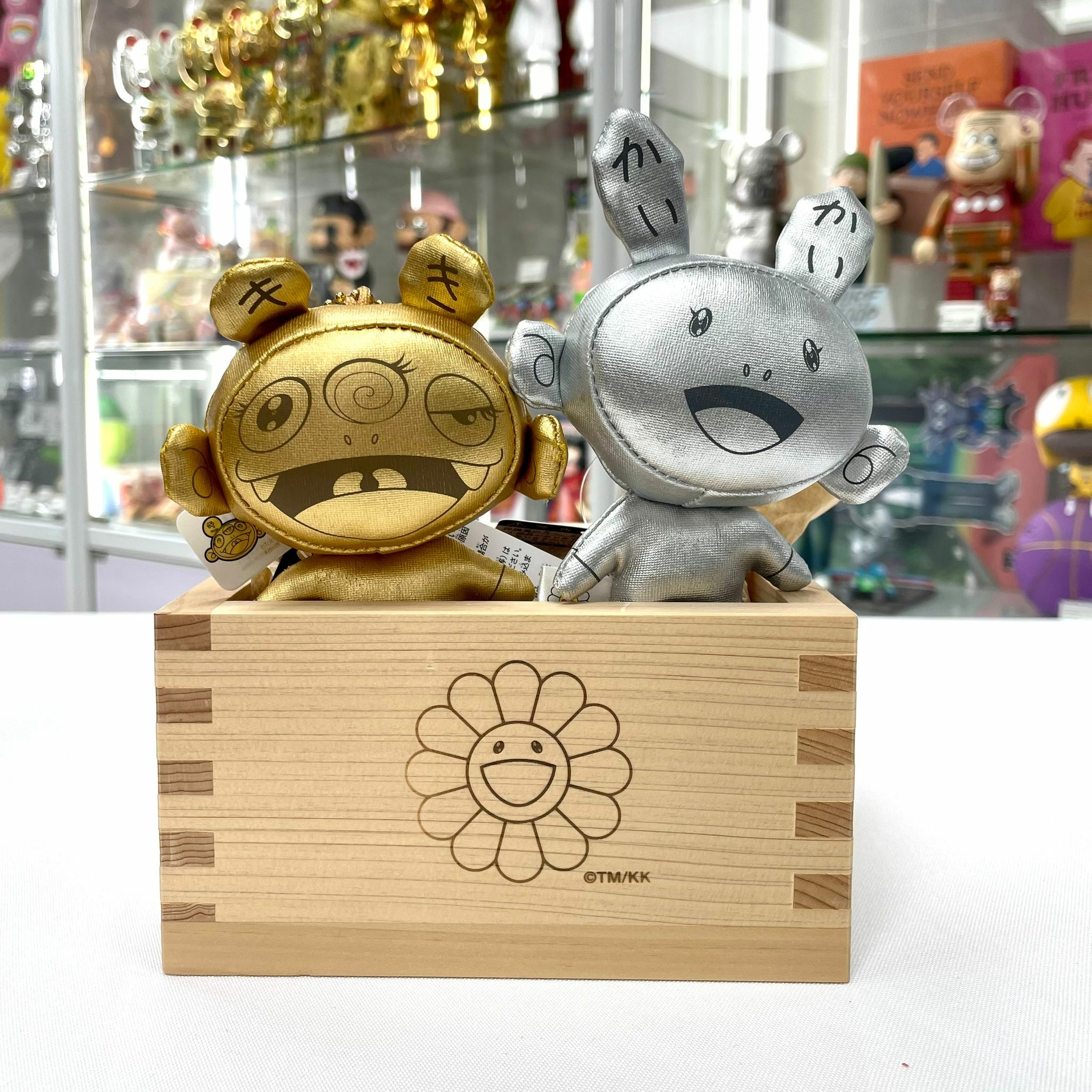 Kiki & Kaikai Keychain (Gold / Silver)