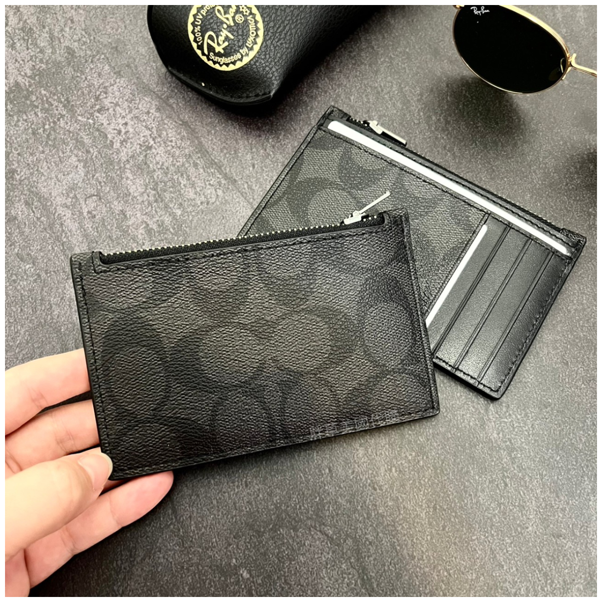 coach-zip-card-case-1