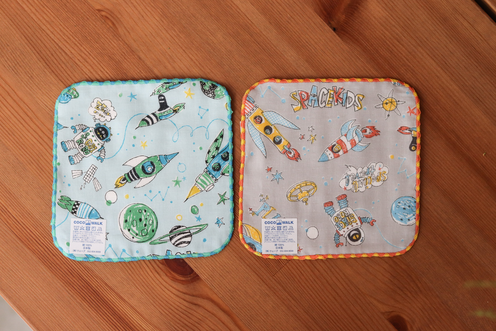 日本 Coco Walk 太空 純棉小方巾 口水巾 兒童手帕
