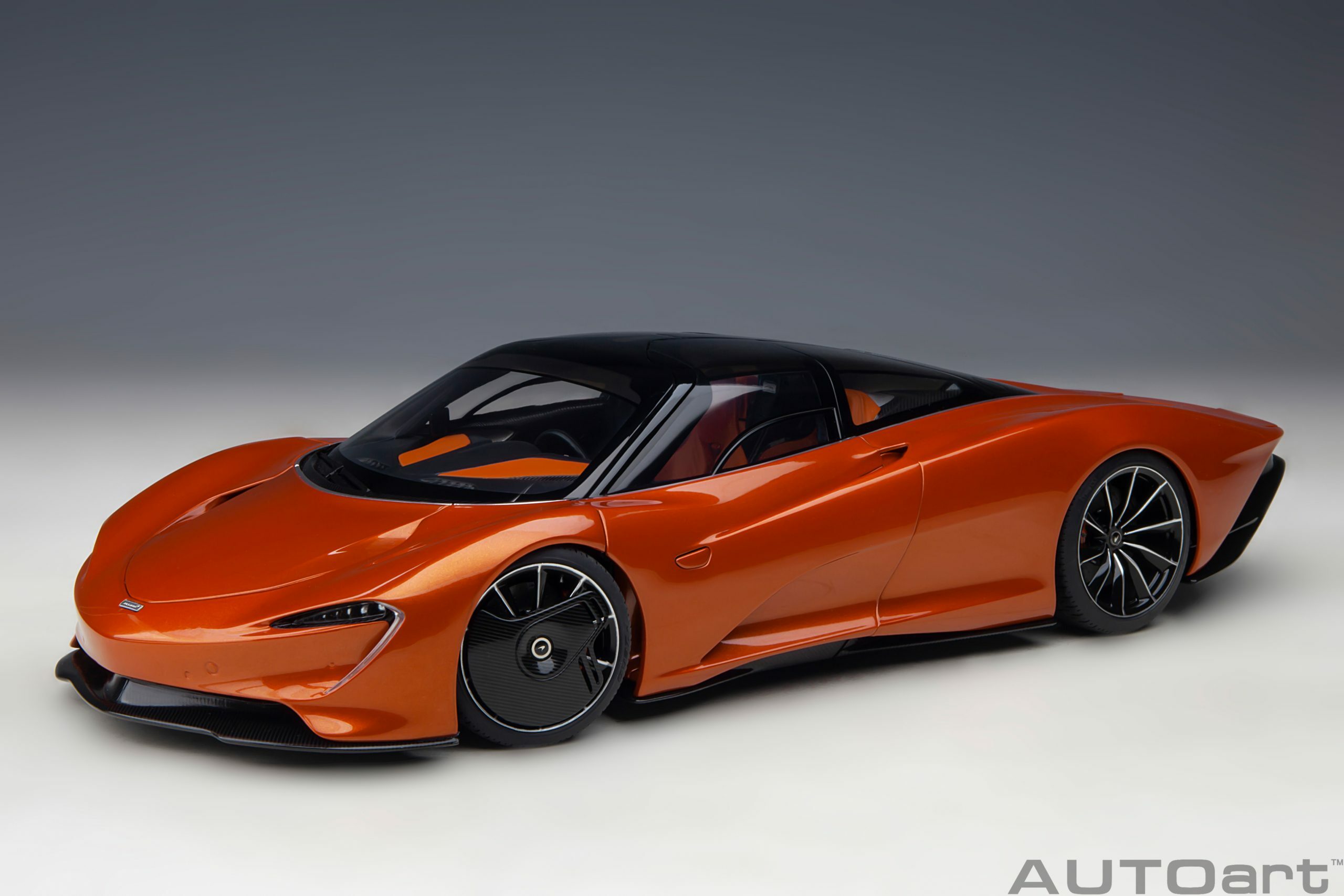 1/18 AUTOART McLaren Speedtail (Volcano Orange) (76088)