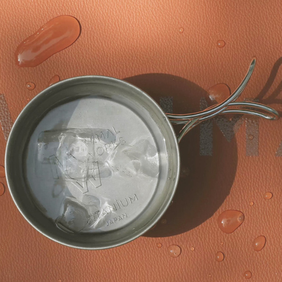 Minimal Works | 了不起的方形桌墊