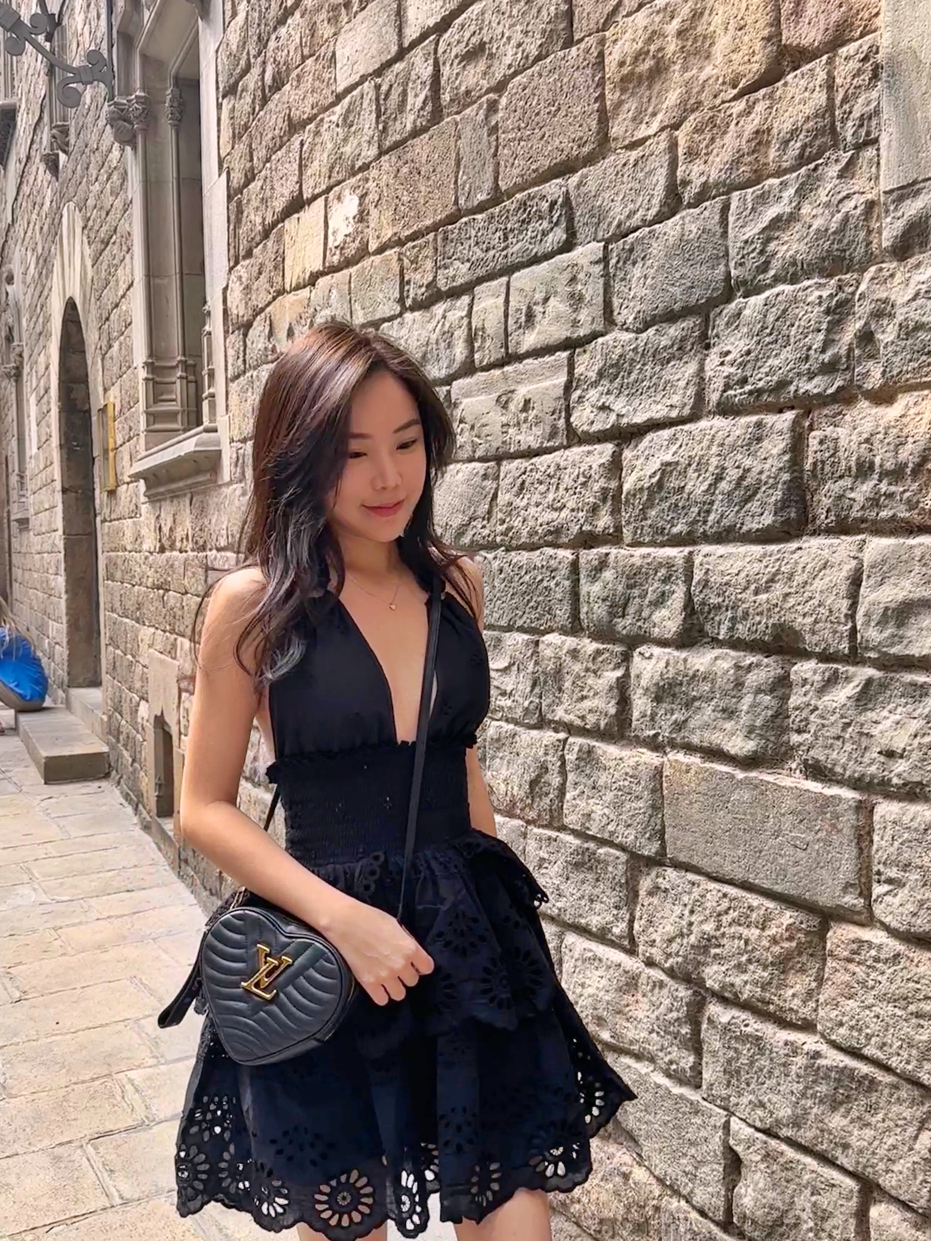 Delight 雀躍 寬綁帶露背蓬蓬短洋裝