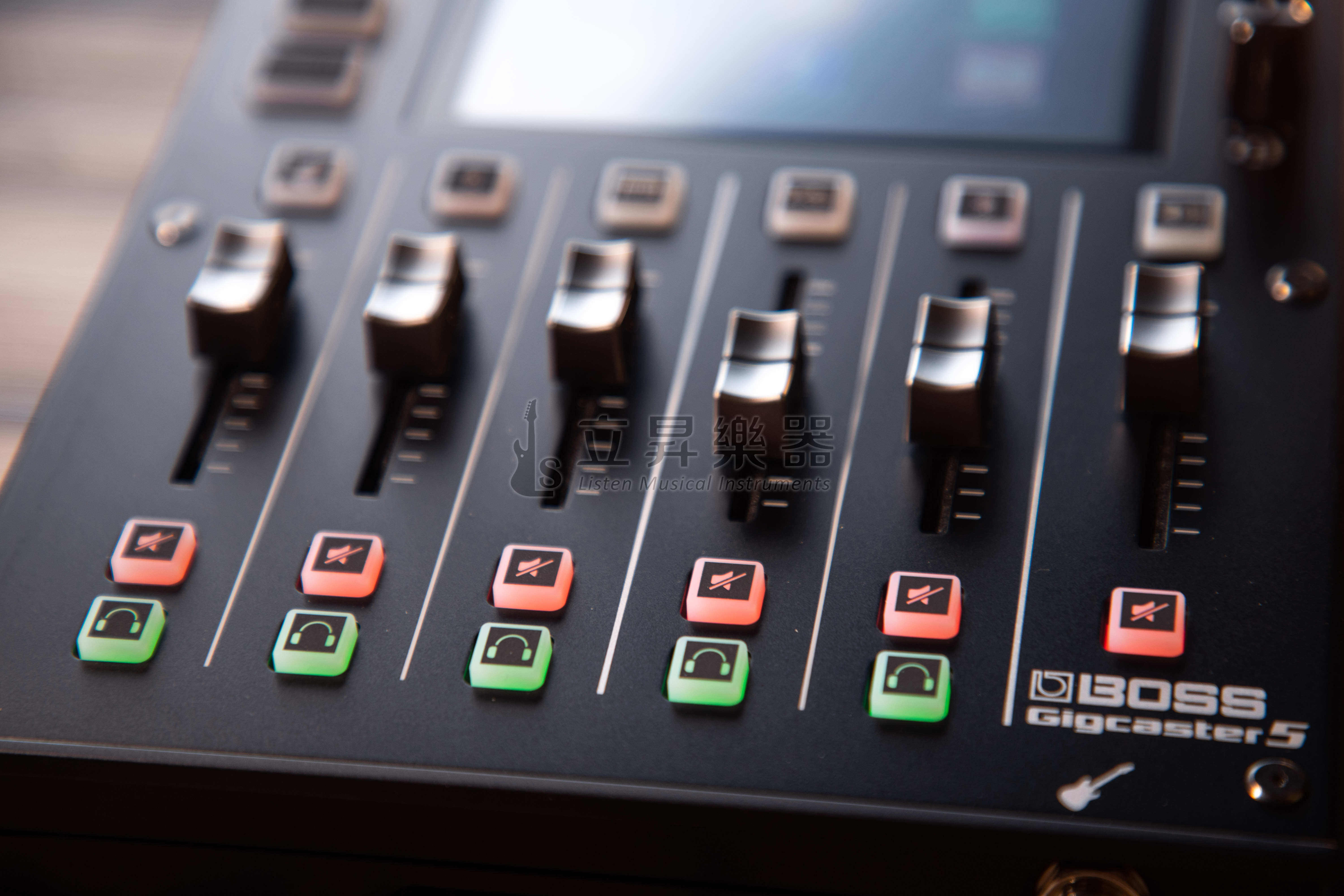 BOSS BOSS Gigcaster 5 GCS-5 串流混音器 錄音介面 Audio Streaming Mixer 4.3吋彩色觸控螢幕 第 3 張圖片｜三峽錄音 / 音響