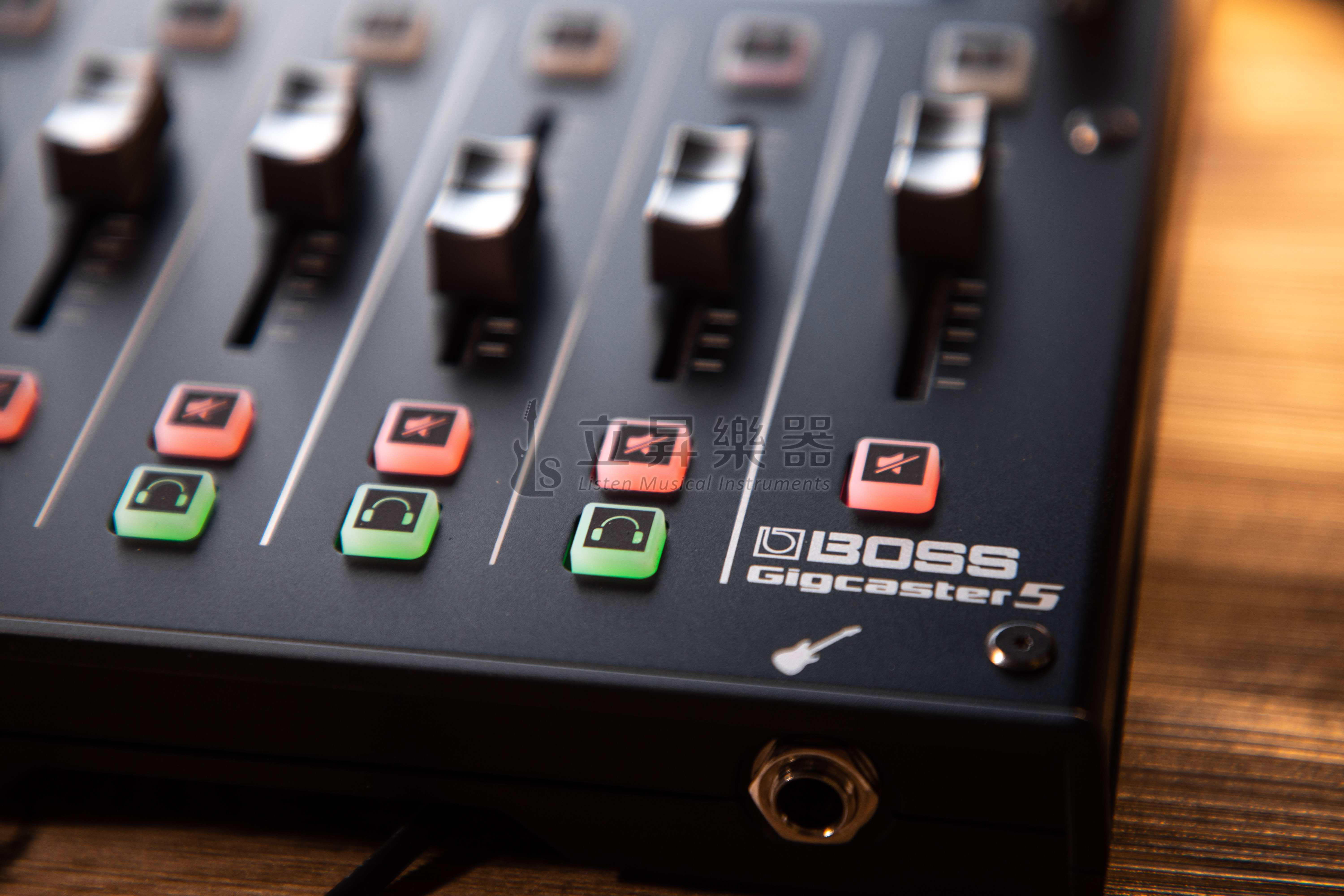BOSS BOSS Gigcaster 5 GCS-5 串流混音器 錄音介面 Audio Streaming Mixer 4.3吋彩色觸控螢幕 第 4 張圖片｜三峽錄音 / 音響