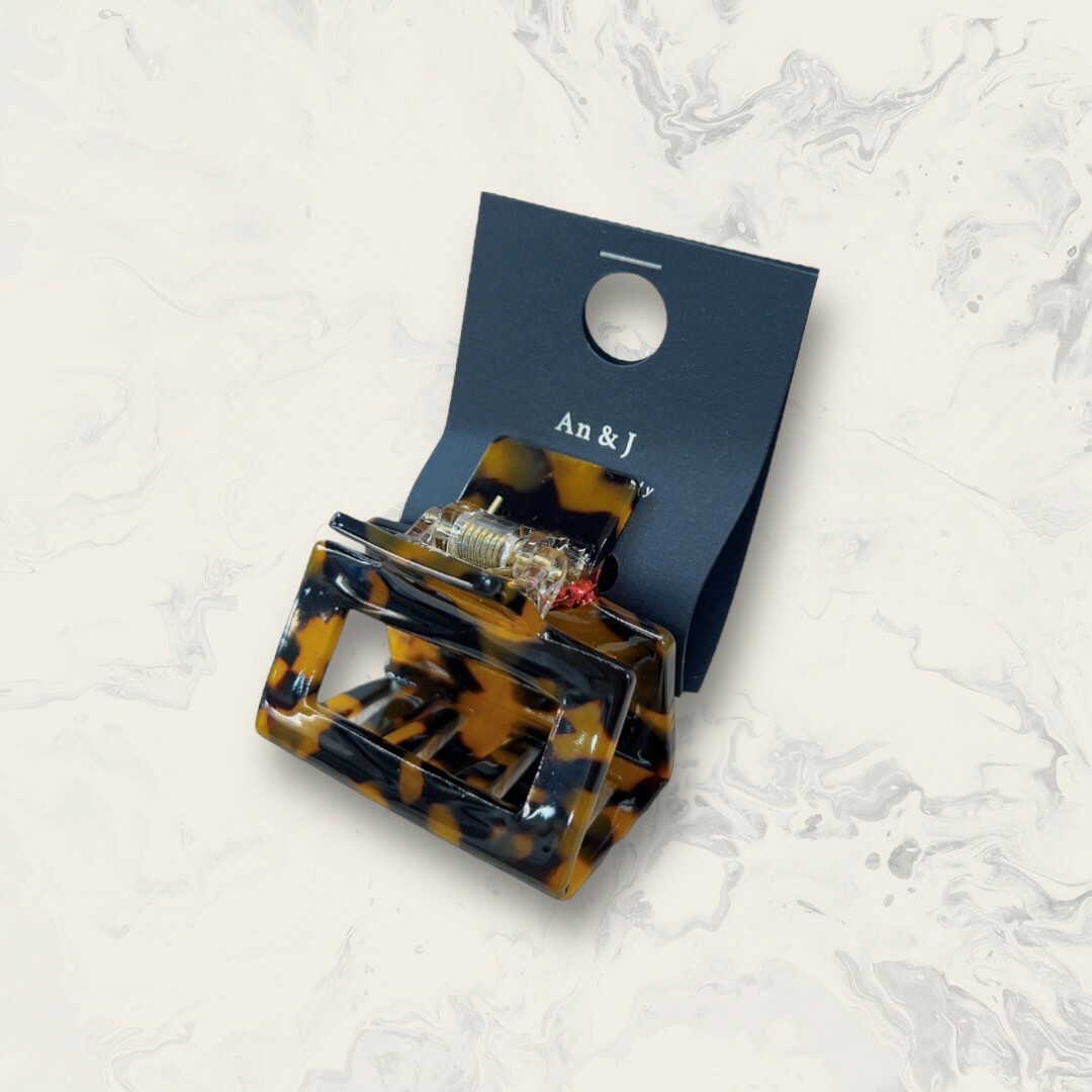 韓國直送髮飾 玳瑁紋方框小鯊魚夾