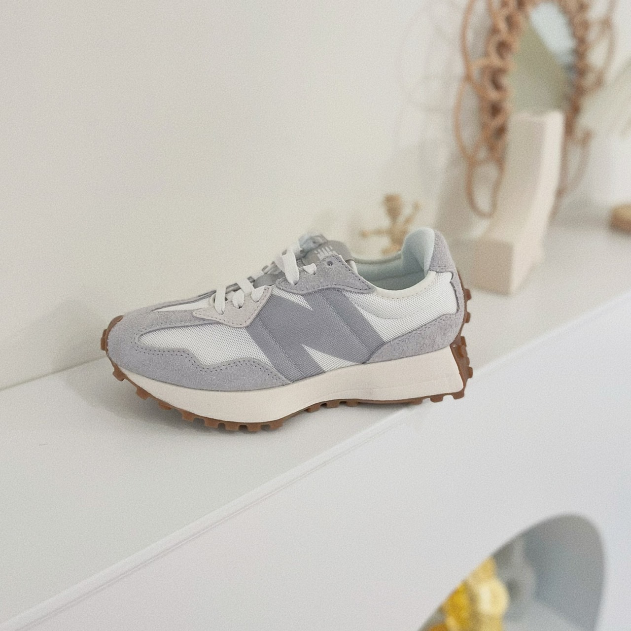 New Balance 327 奶油糖霜 白絲綢 白色 白銀 歐洲限定 復古鞋 MS327ARW