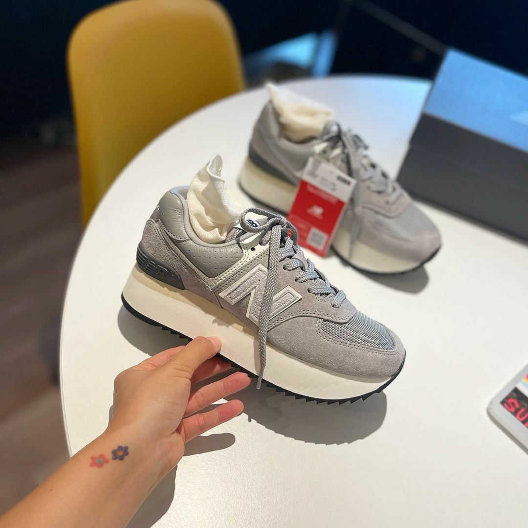 New Balance 574 元祖灰 灰色 白色 李知恩 IU 同款 厚底鞋 增高 6公分 WL574ZBA