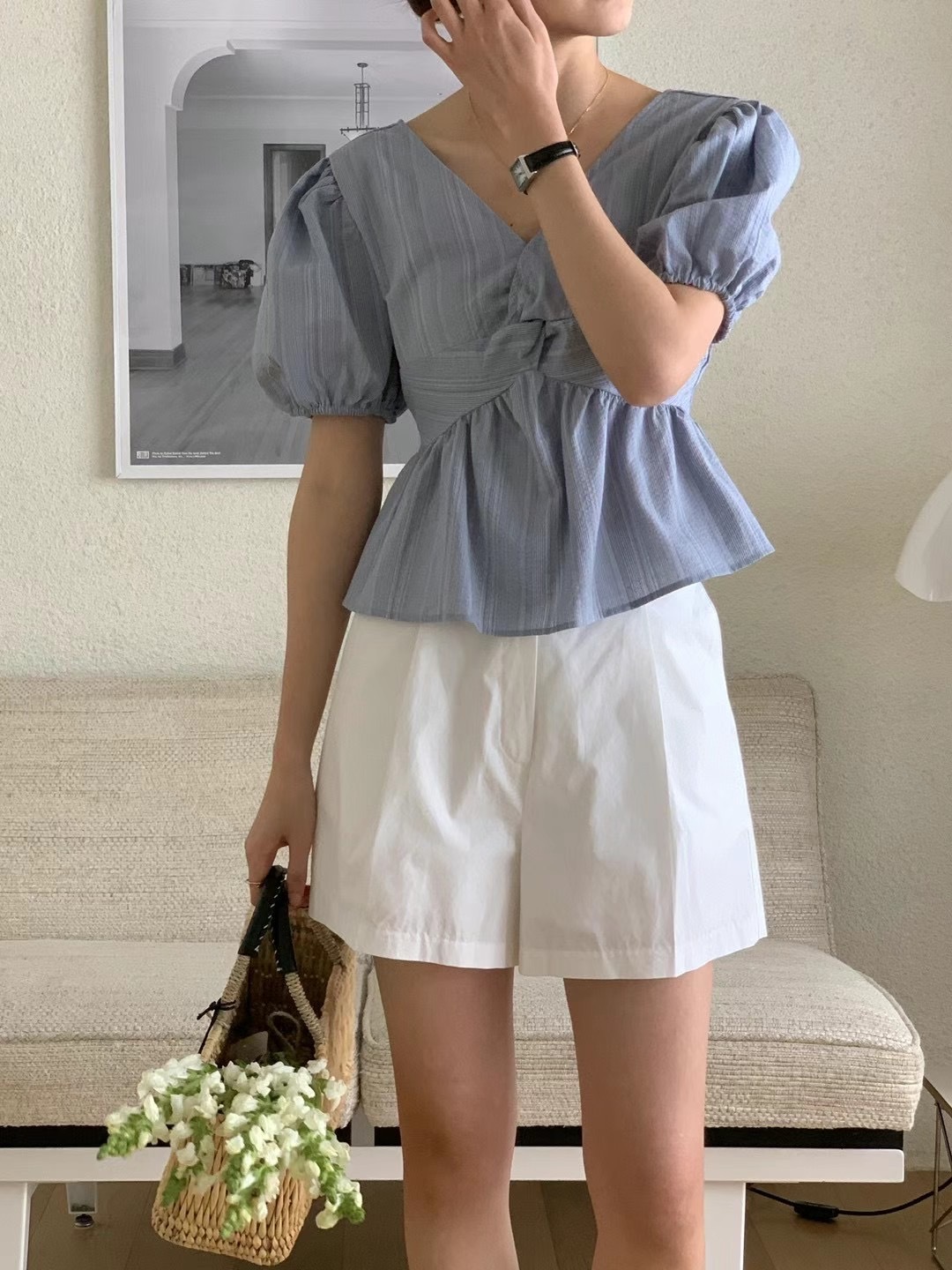 5.20 V領小修腰暗直紋上衣