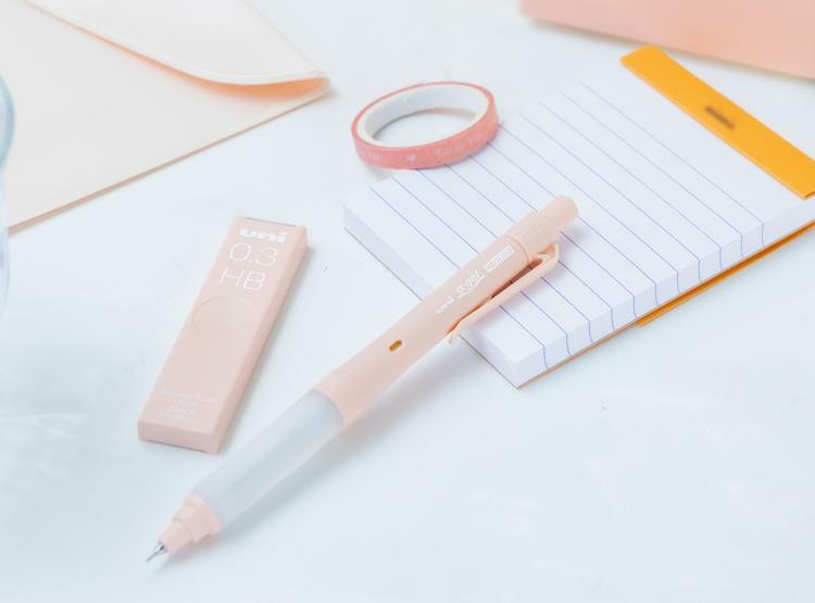 α-Gel Switch旋轉自動鉛筆 粉嫩限定色｜UNI 日本