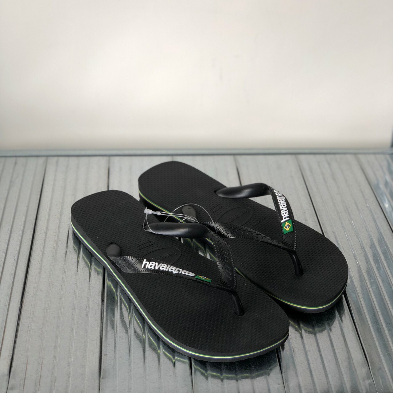 Havaianas 哈瓦仕 黑 國旗 拖鞋 男款　4110850-1069U