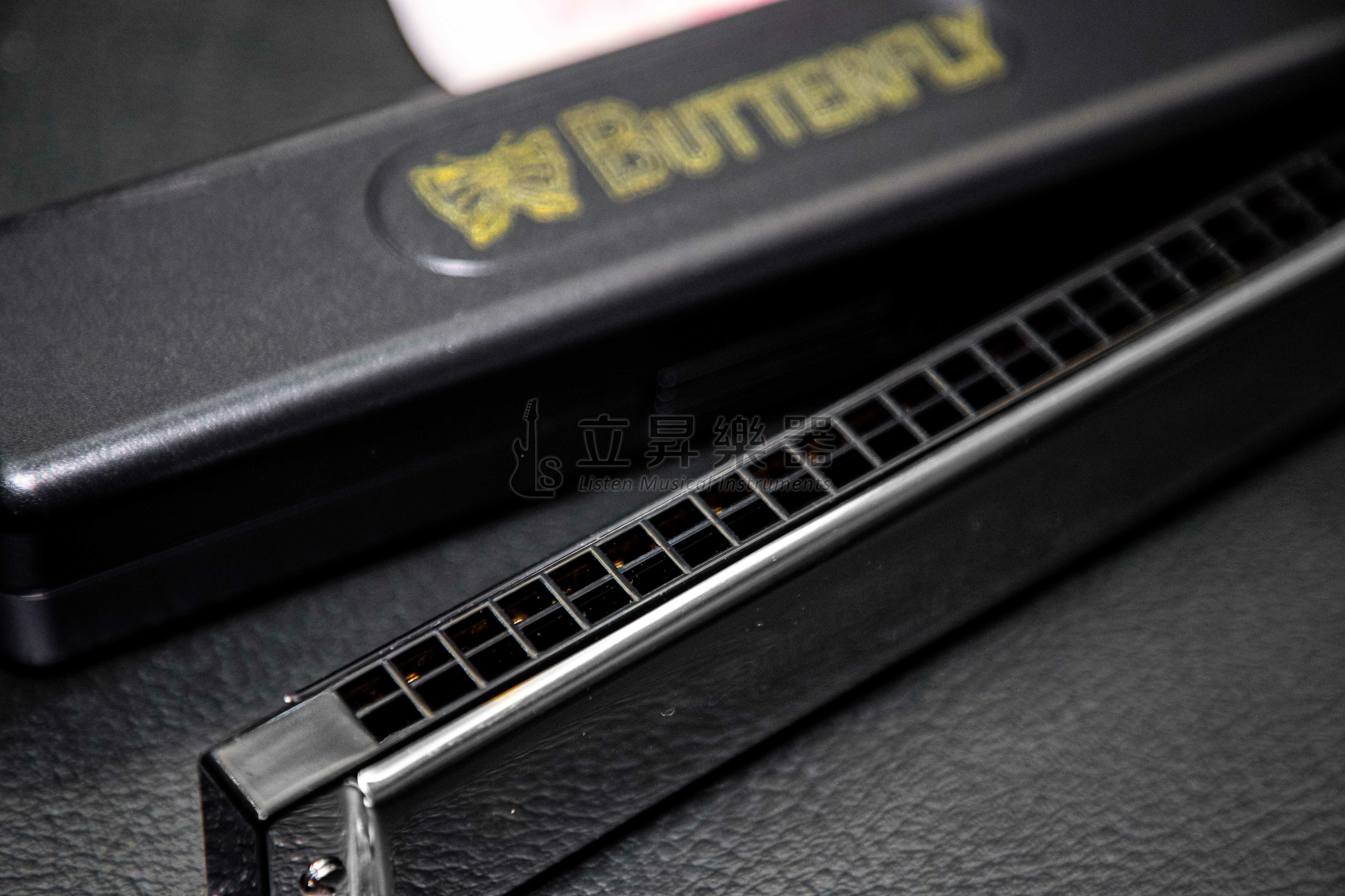BUTTERFLY HARMONICA 蝴蝶牌口琴 24孔C調 A調 複音口琴 新ABS包裝盒 SH-B24C BUTTERFLY HARMONICA 蝴蝶牌口琴 24孔C調 A調 複音口琴 新ABS包裝盒 SH-B24C / SH-B24A 第 3 張圖片｜三峽銅管 / 管樂