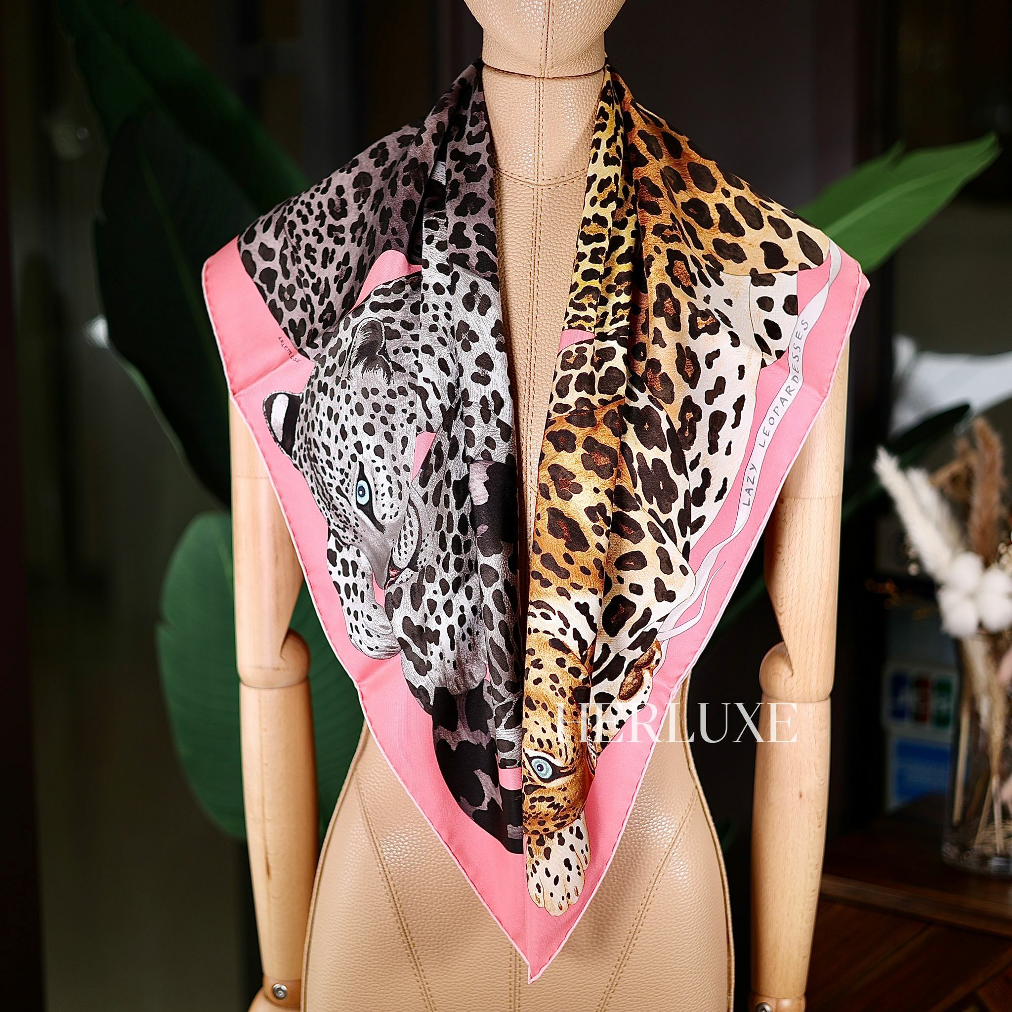 Scarf 100% soie 90 × 90cm