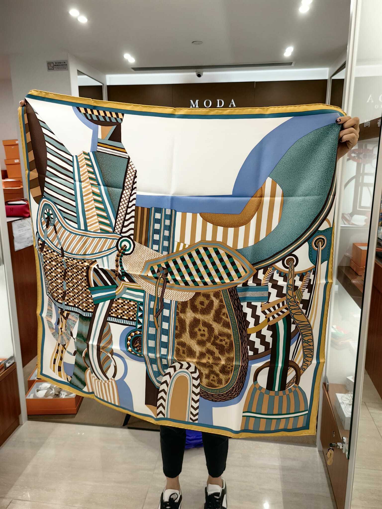 Scarf 100% soie 90 × 90cm