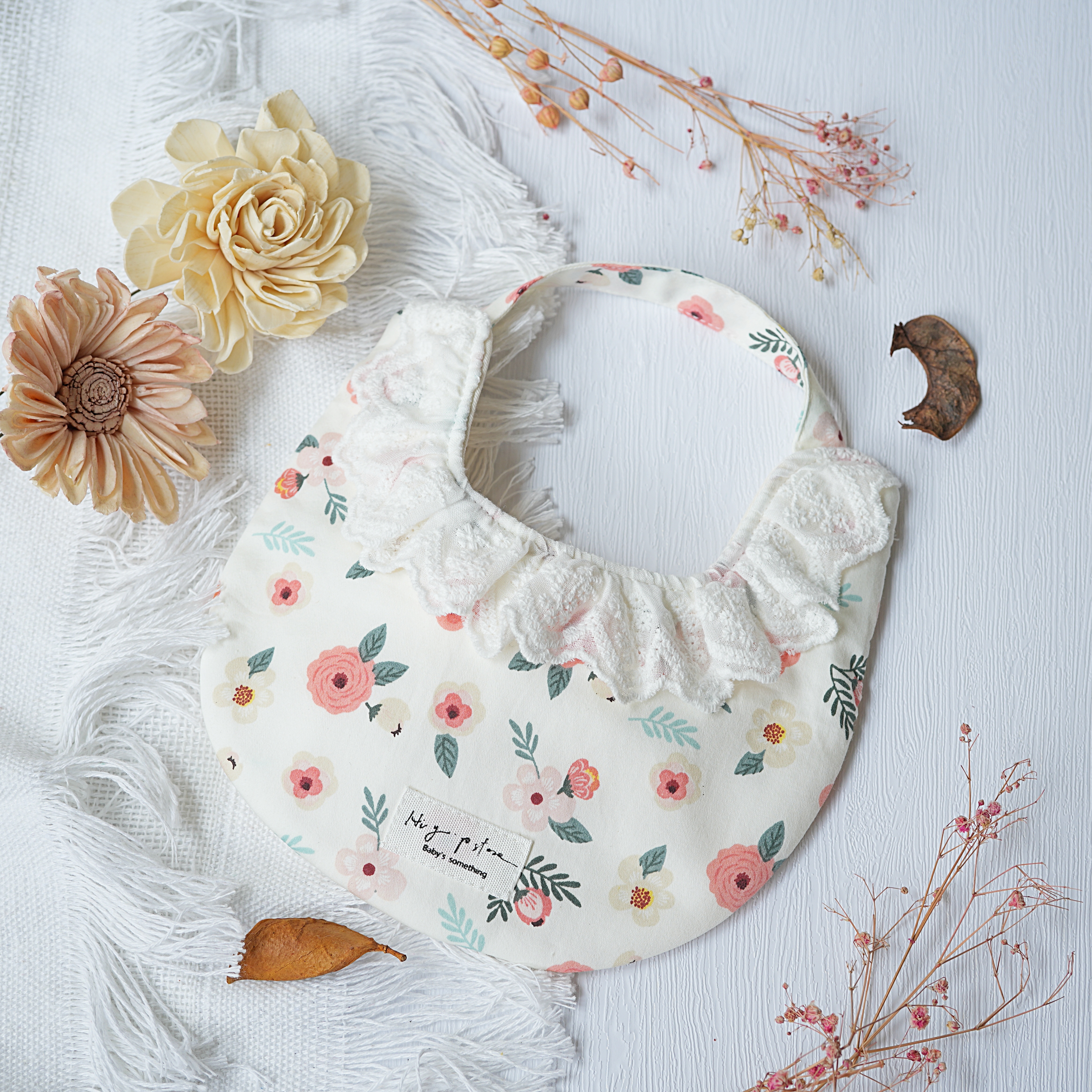 Hi Y.P store-手作圍兜-童話玫瑰(改版)