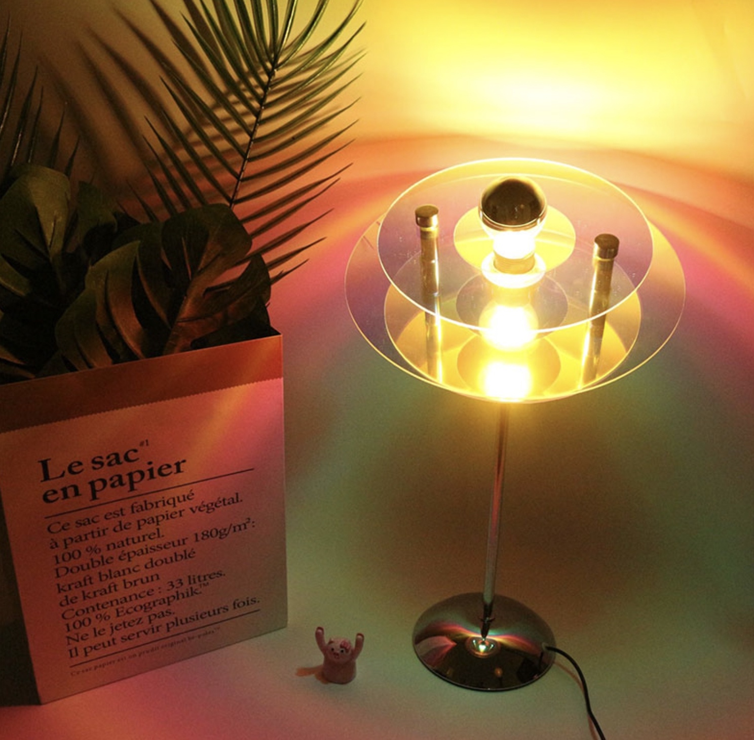 UFOs Lamp - 幻彩幽浮桌燈 / 氣氛燈 / 落日燈 40cm