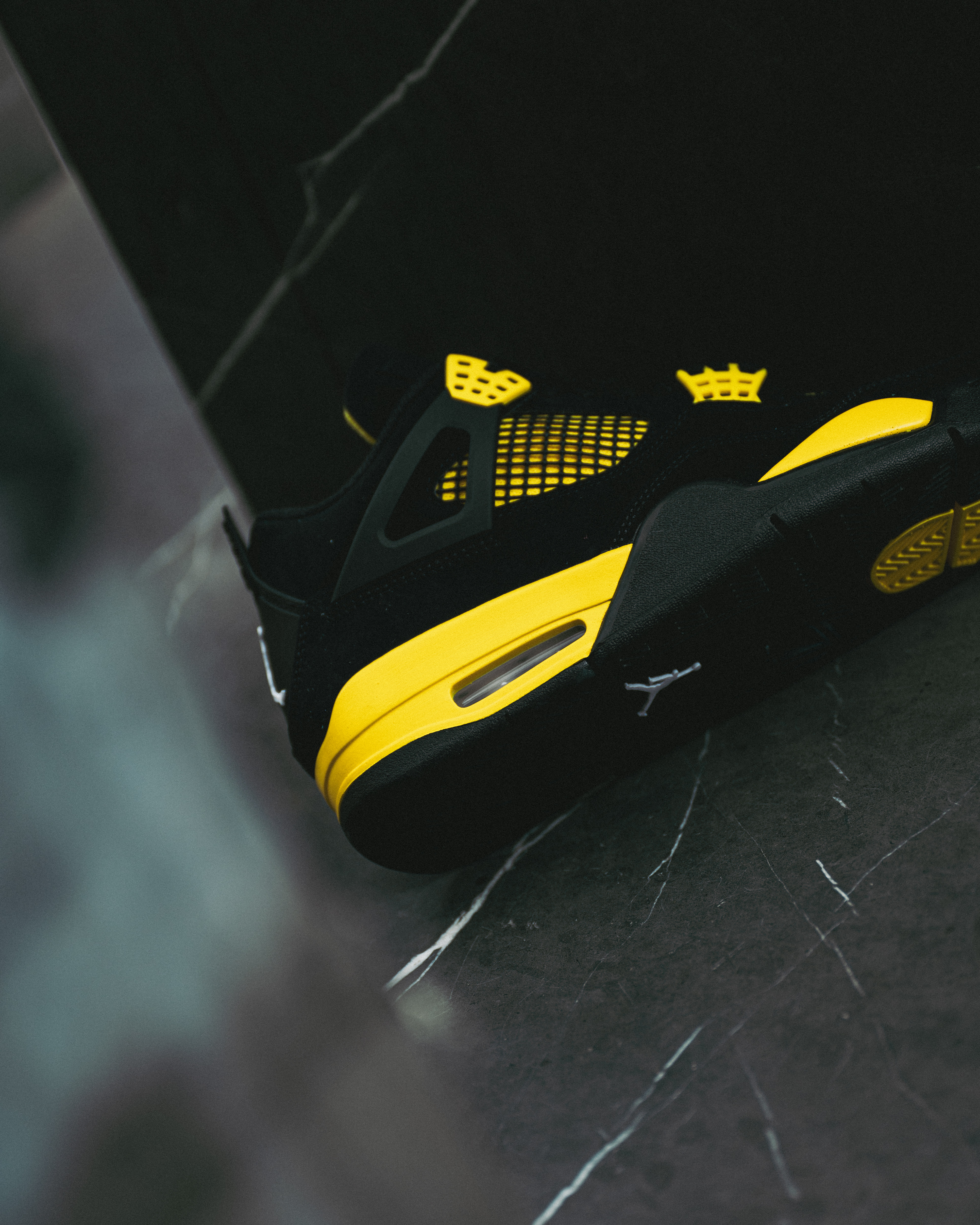 [現貨] Air Jordan 4 Retro Yellow Thunder DH6927-017