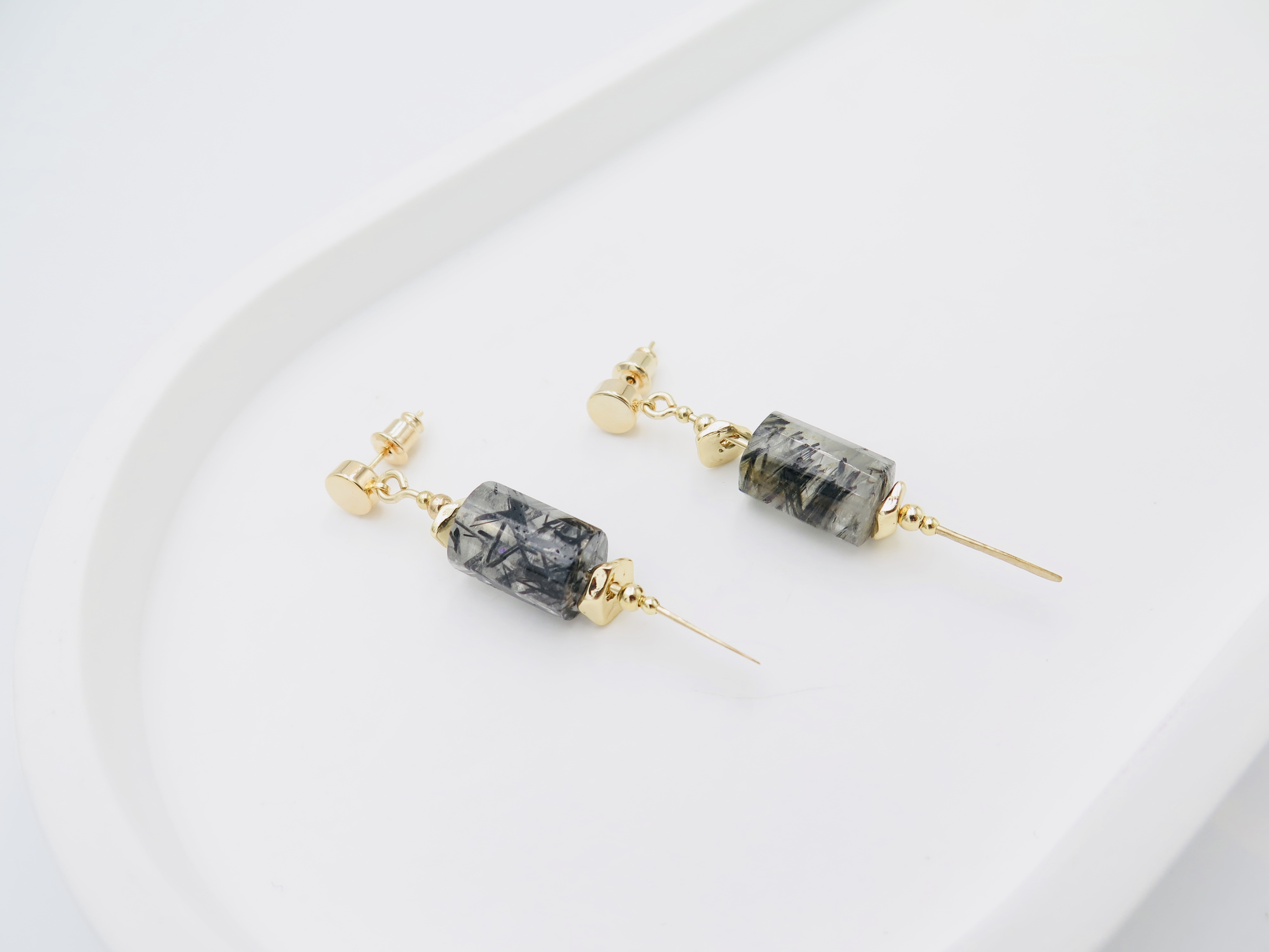 COLE COOL簡約型格不規則天然黑髮晶耳環 日式耳環