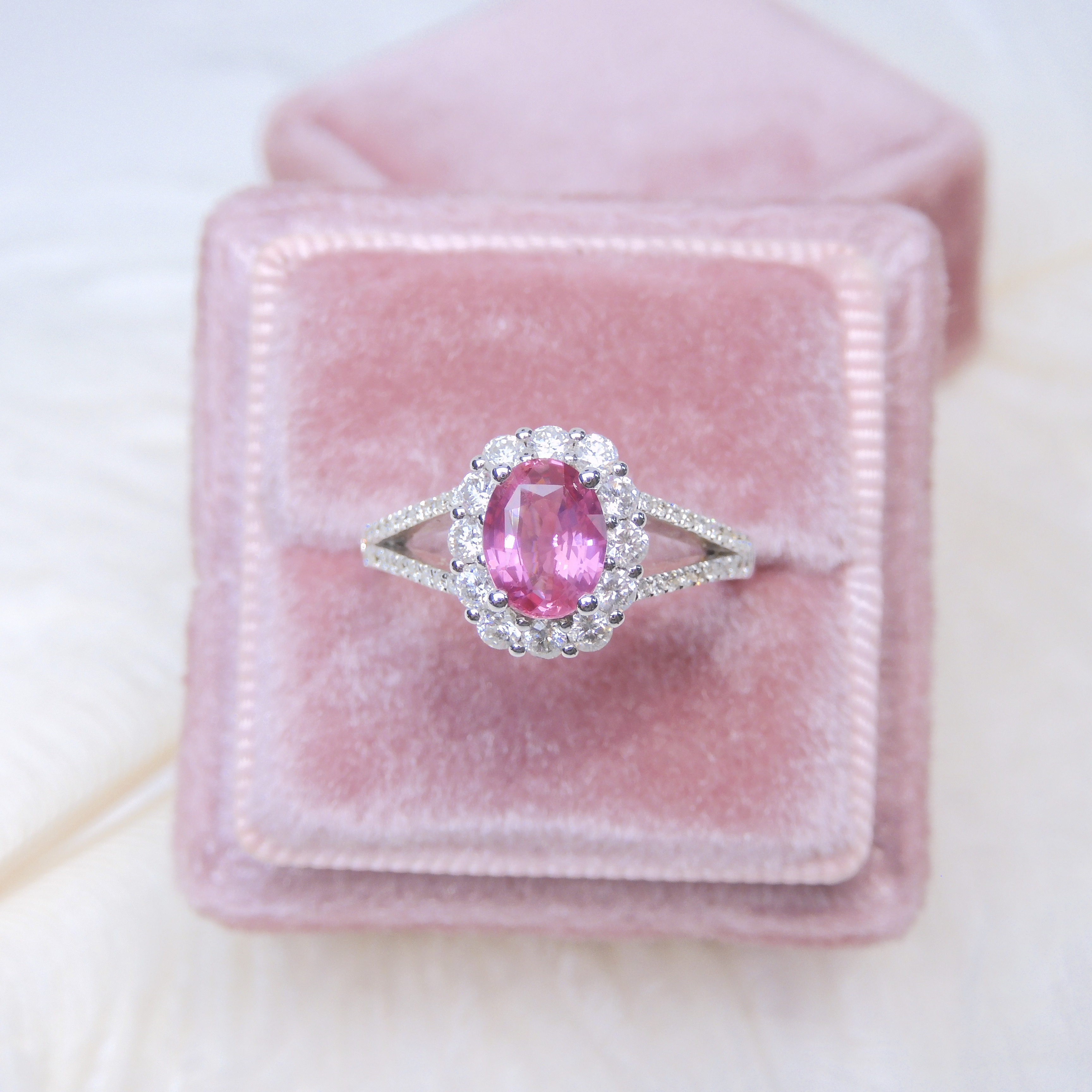 18K金 1.02ct 粉色藍寶石戒指 (配國際證書)