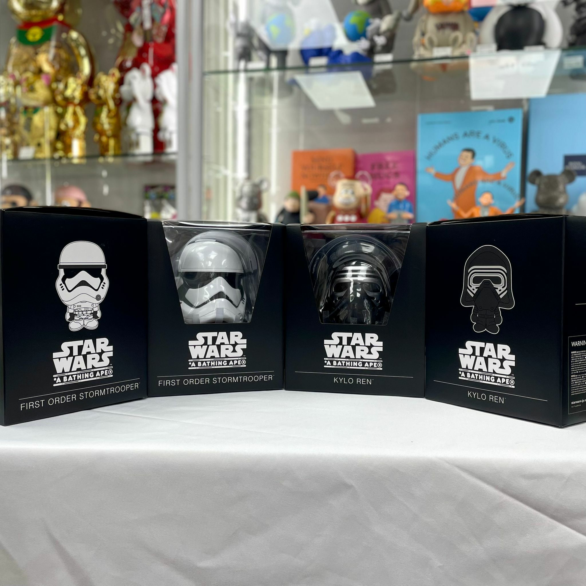 VCD × BAPE(R) VCD KYLO REN（TM）/ FIRST ORDER STORMTROOPER（TM）