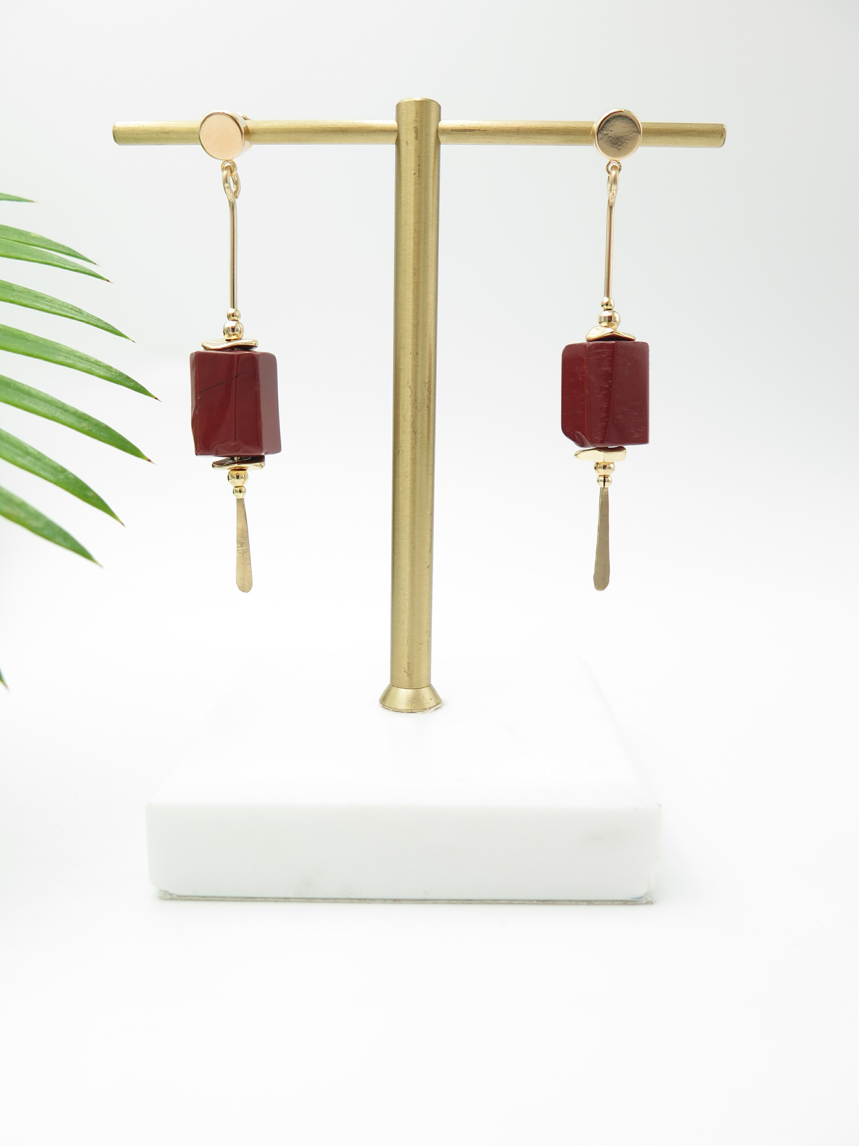 COLE COOL簡約型格紅石耳環 日式耳環