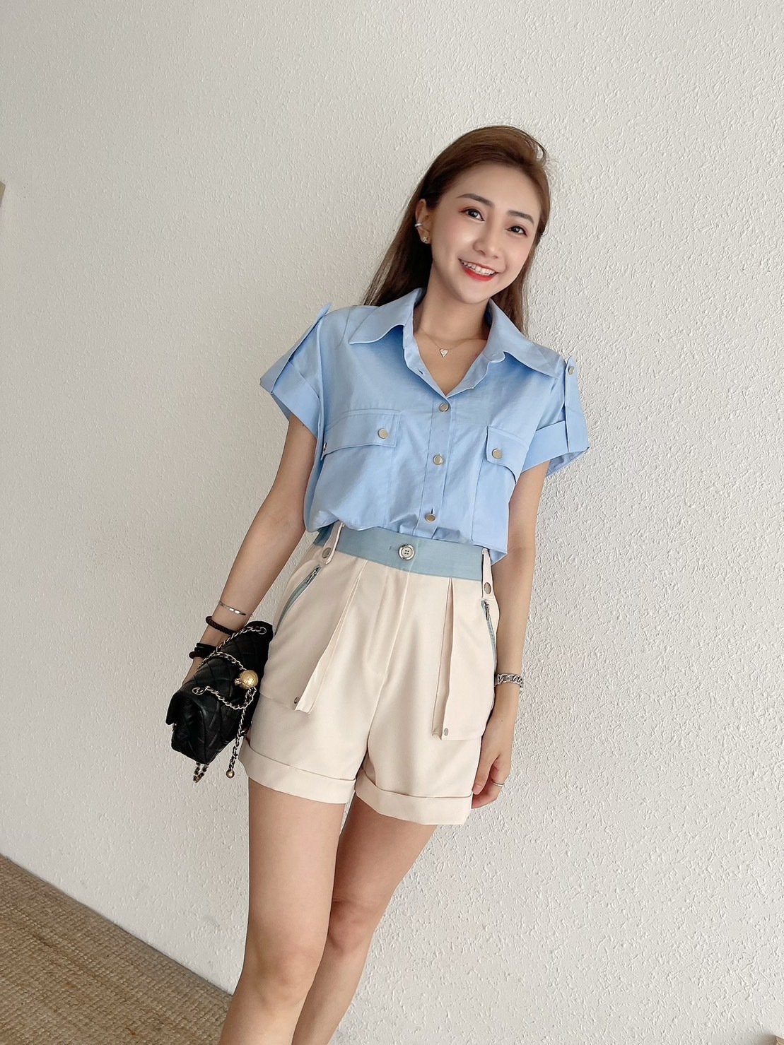 🔥05.24直播新品］💥實體質感有夠好］🇰🇷正韓高腰後鬆緊腰超美質感撞色顯瘦西裝短褲（米杏/兩色）