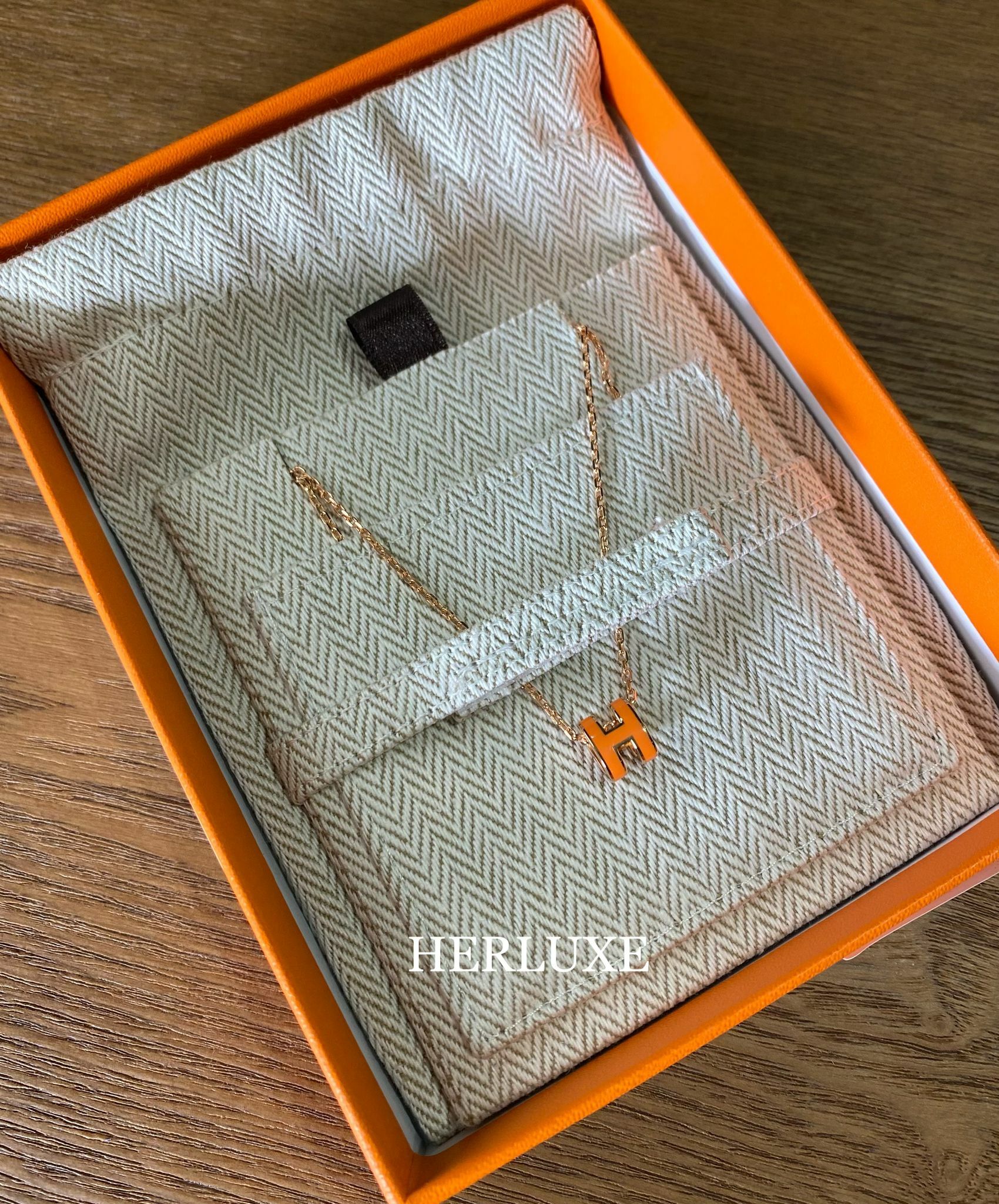 Mini pop H necklace orange soie CD