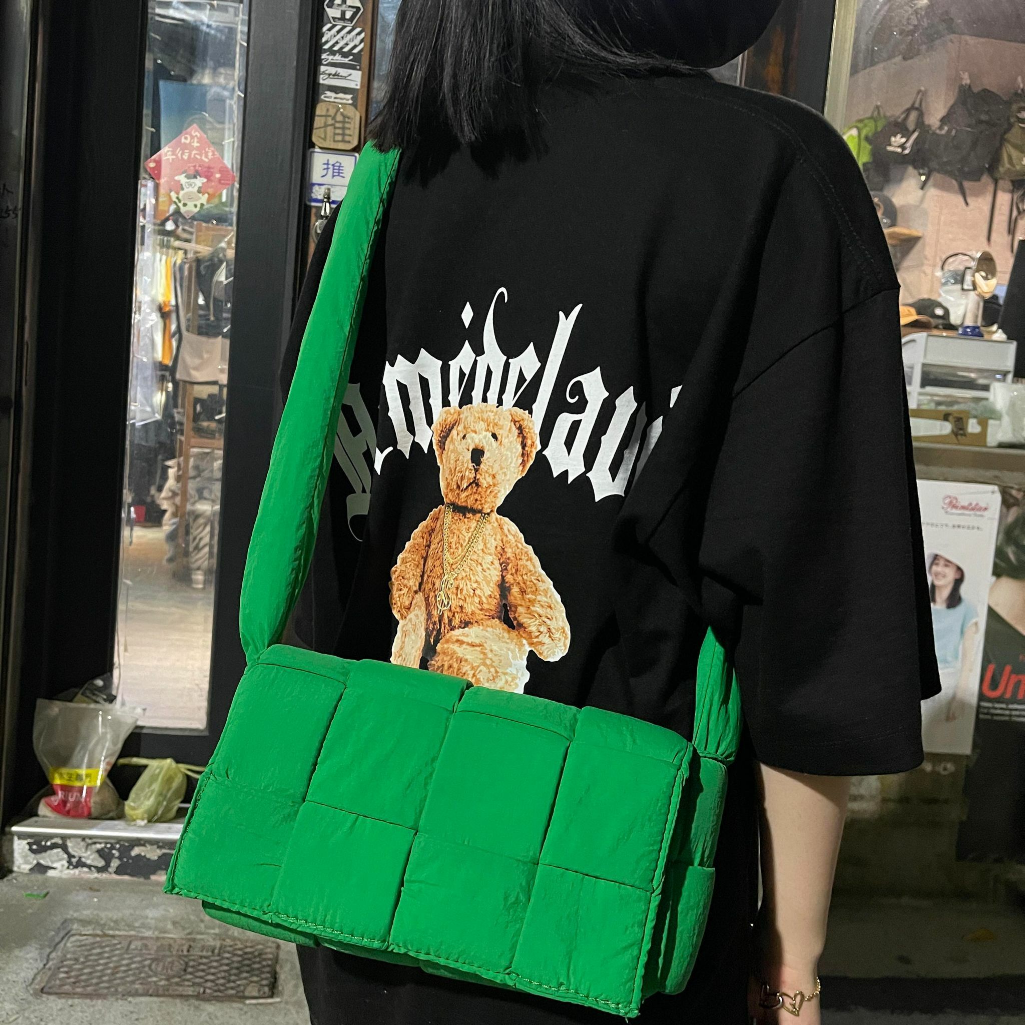 穿搭必備 輕巧 雲朵 枕頭包 棋盤格 柔軟 背包 肩背包 側背包