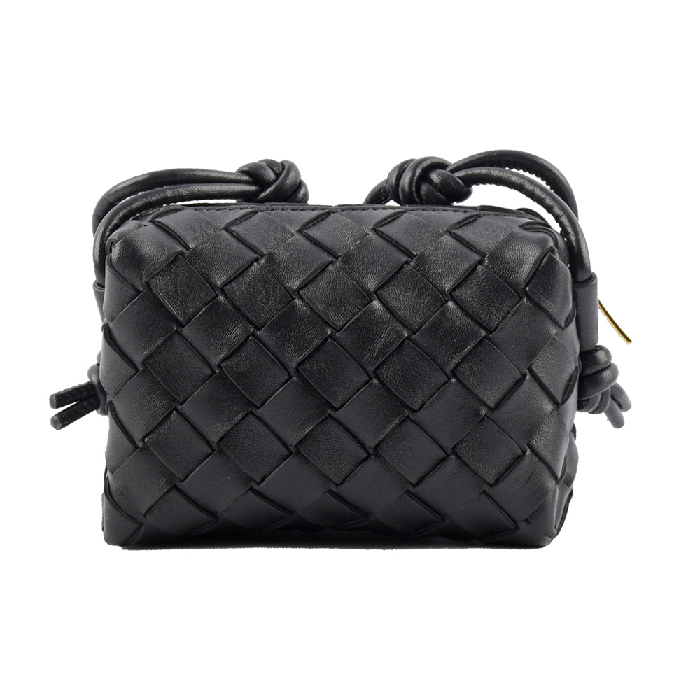 【BOTTEGA VENETA】Candy Loop 小羊皮迷你相機斜背包(黑色)