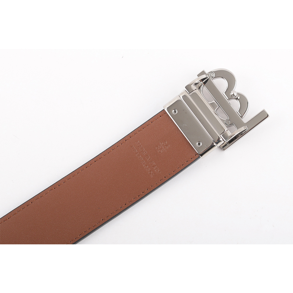 【BURBERRY】銀色Logo 牛皮及平滑皮革雙面可用皮帶(黑色/棕褐色)