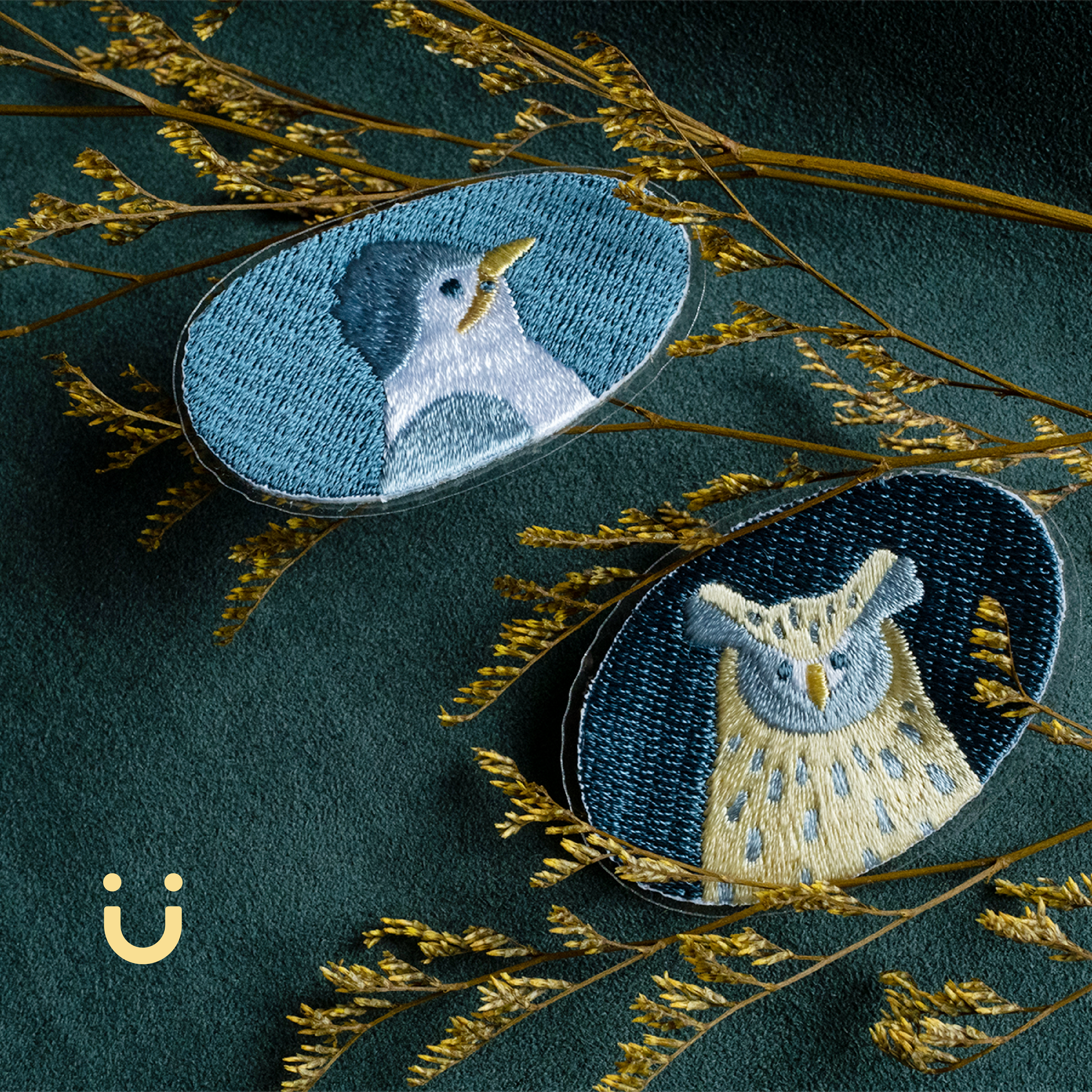 刺繡布章