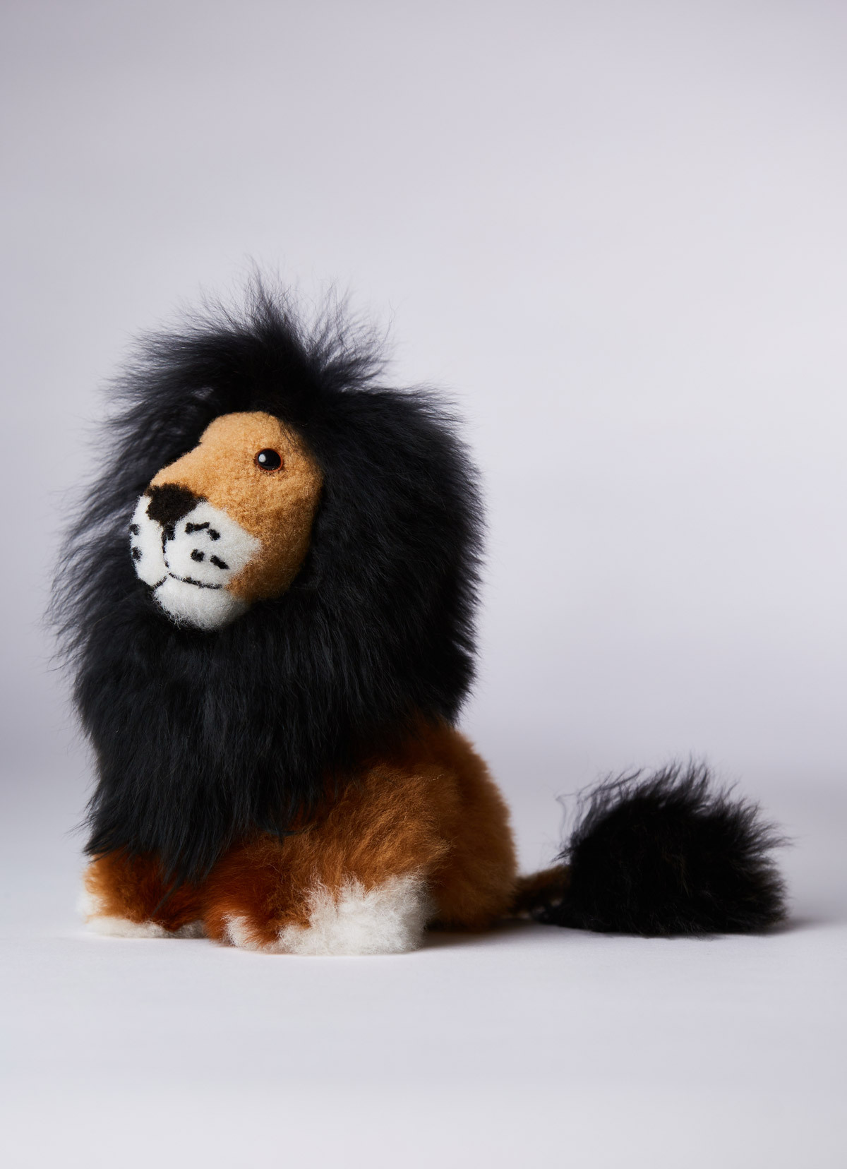 【秘魯國家館】ST.MALO秘魯工匠手工天然羊駝毛-獅子娃娃-20cm-2205LK-黑棕