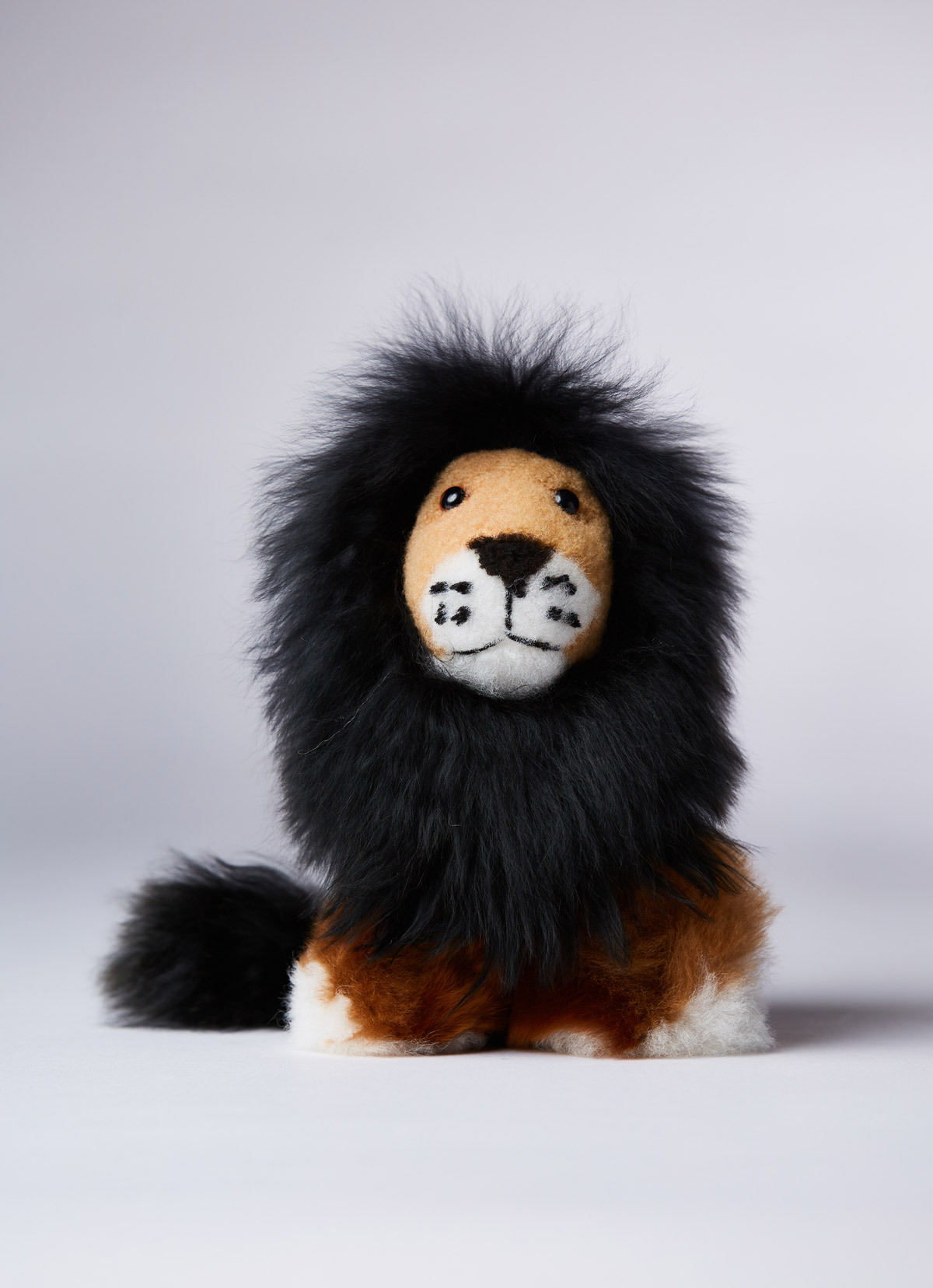 【秘魯國家館】ST.MALO秘魯工匠手工天然羊駝毛-獅子娃娃-20cm-2205LK-黑棕