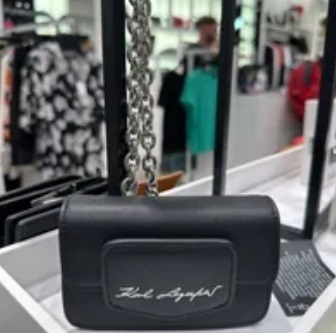 [S] KARL LAGERFELD 23SW3220 K/ARROW MINI WALLET ON CHAIN,BLACK, 8720744128724 (SKL620)